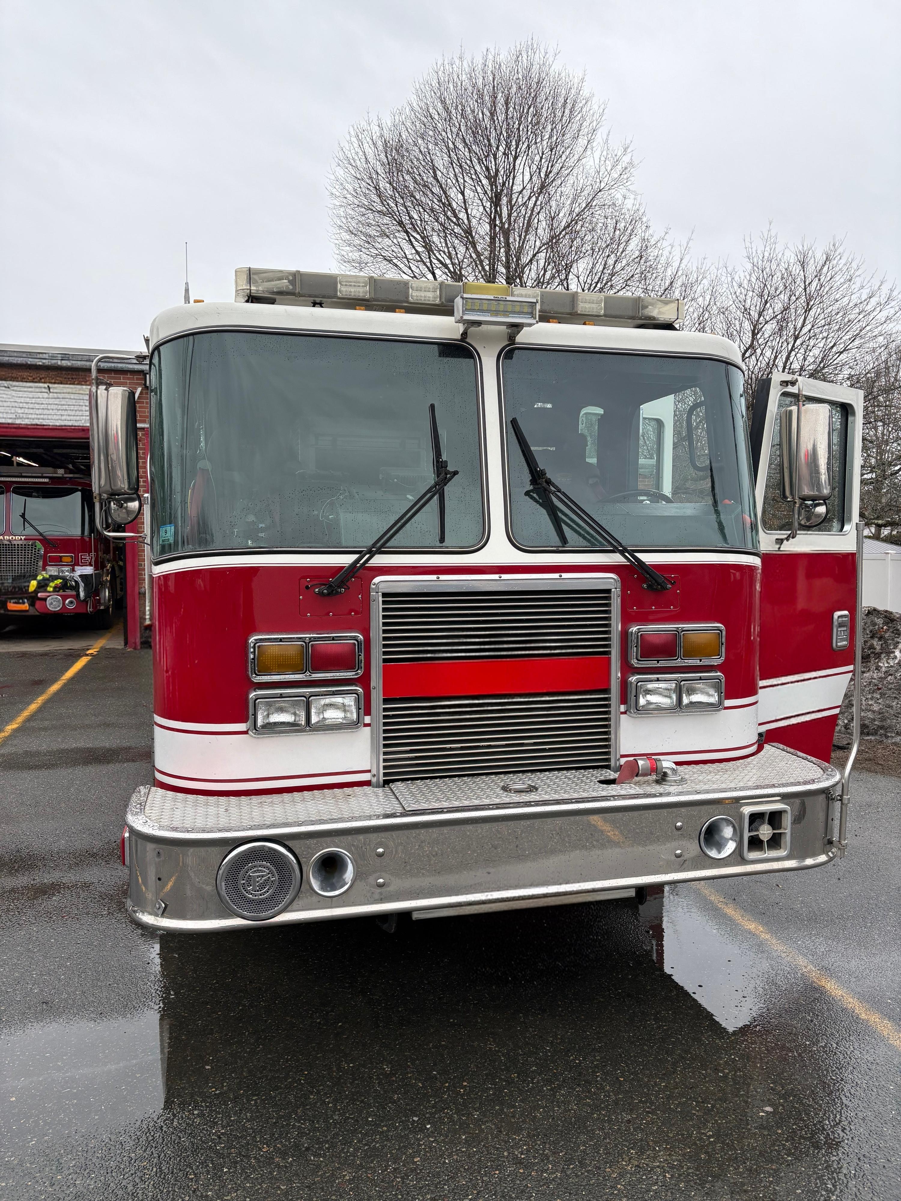 2005 KME Pumper - image 2