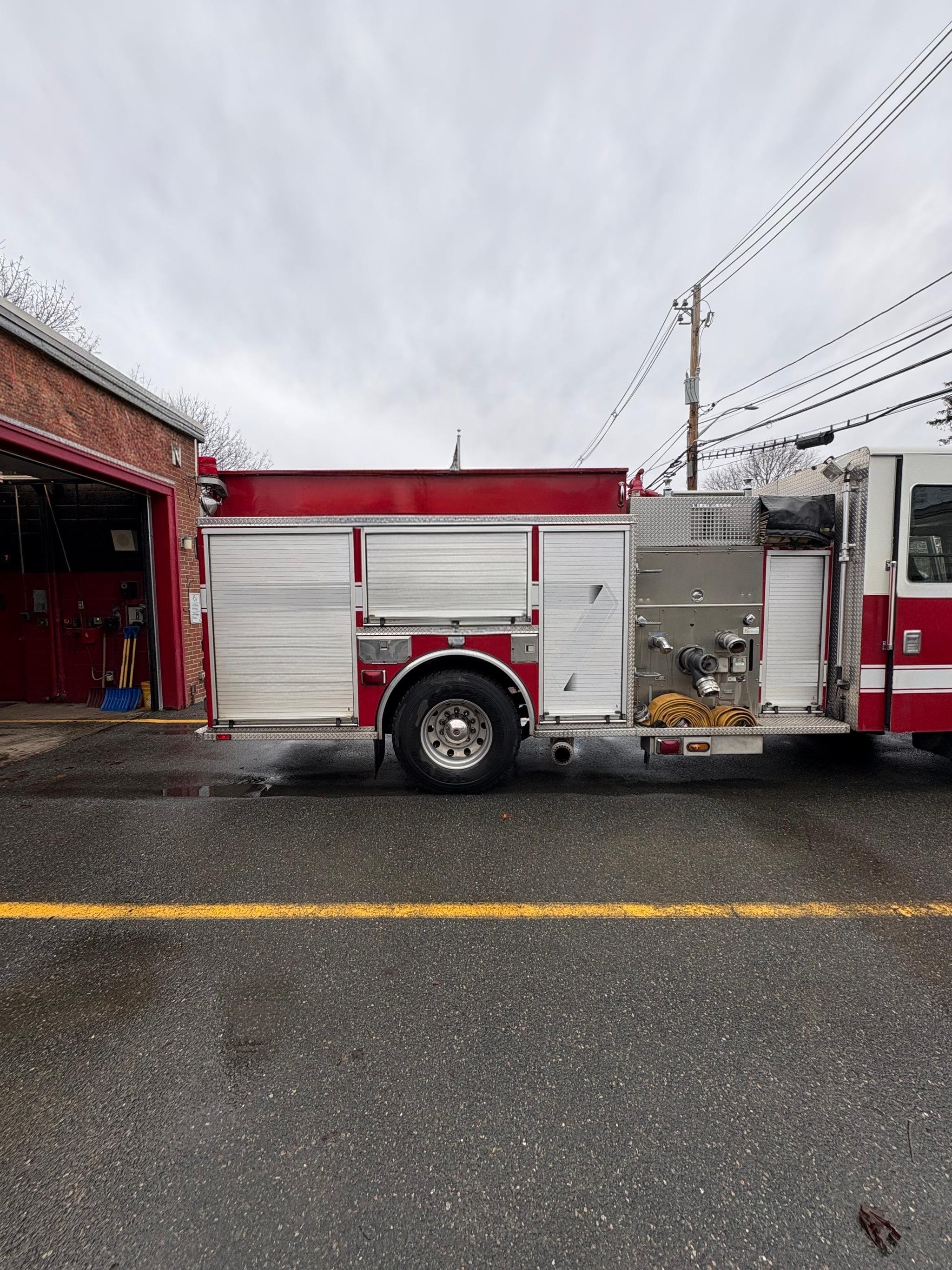 2005 KME Pumper - image 4