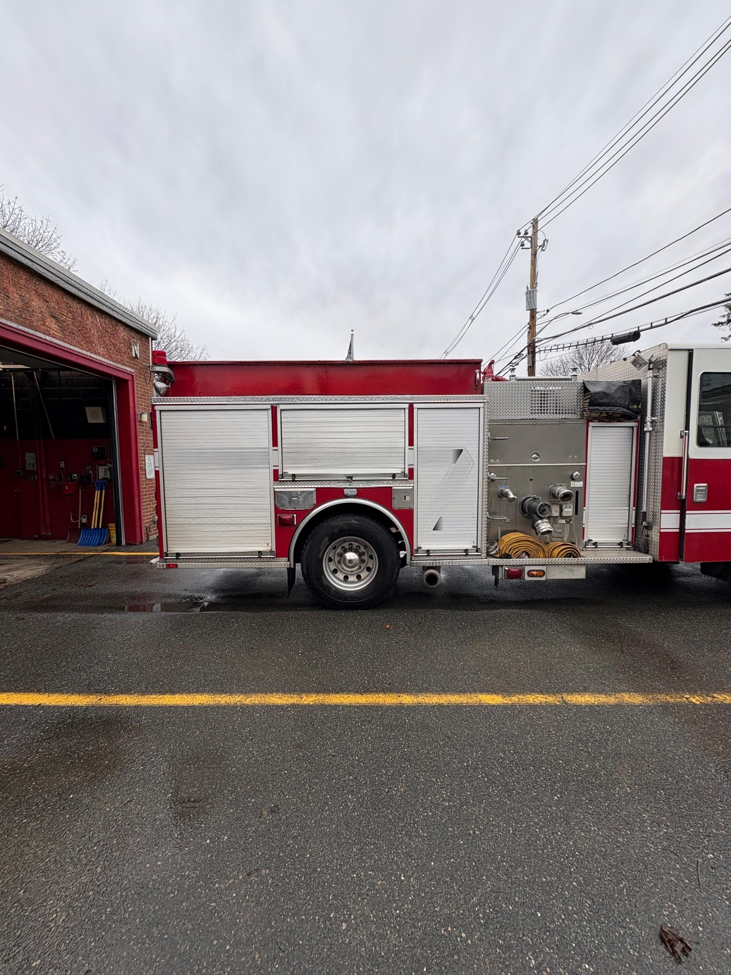 2005 KME Pumper - image 4