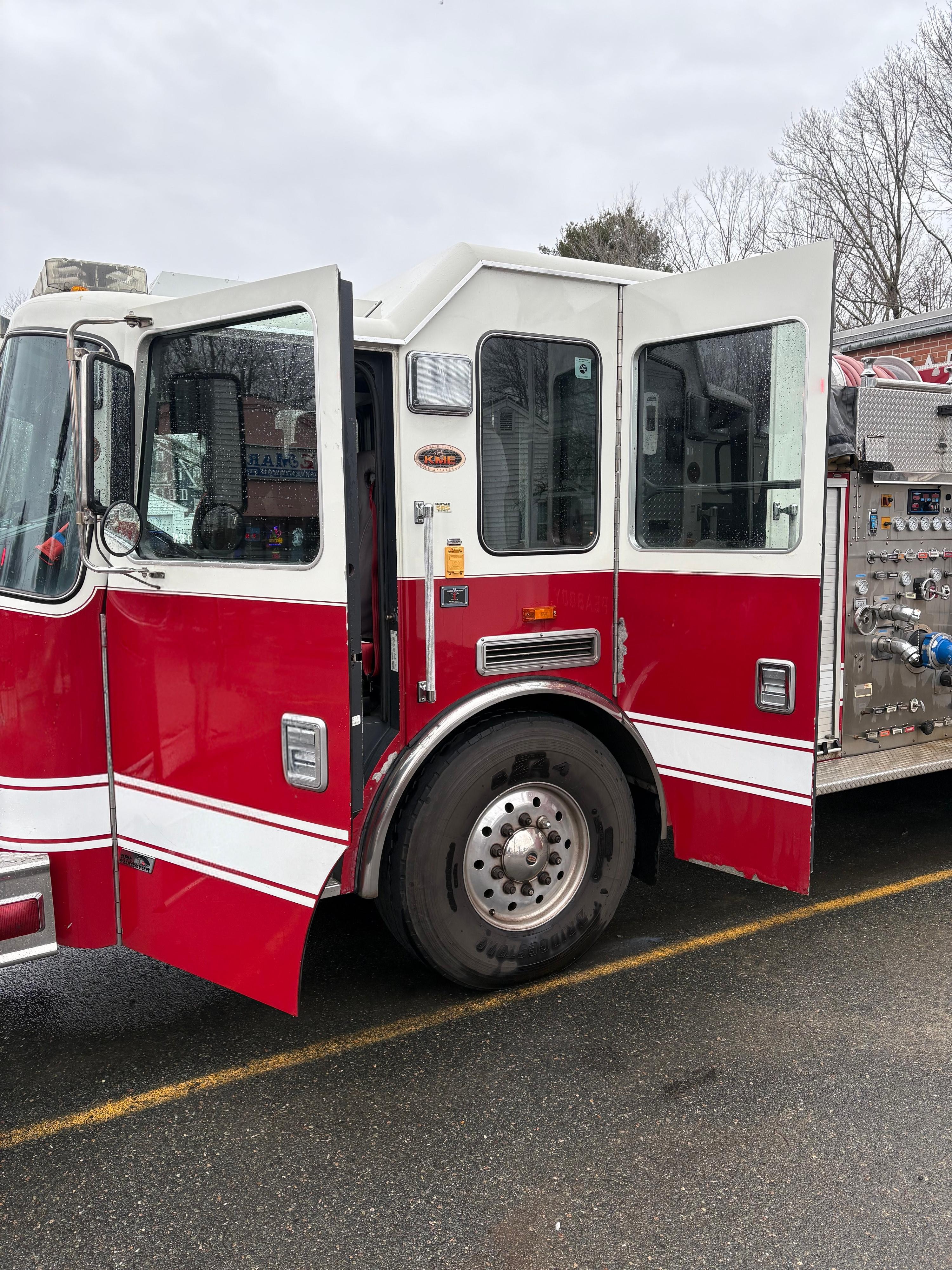 2005 KME Pumper - image 8