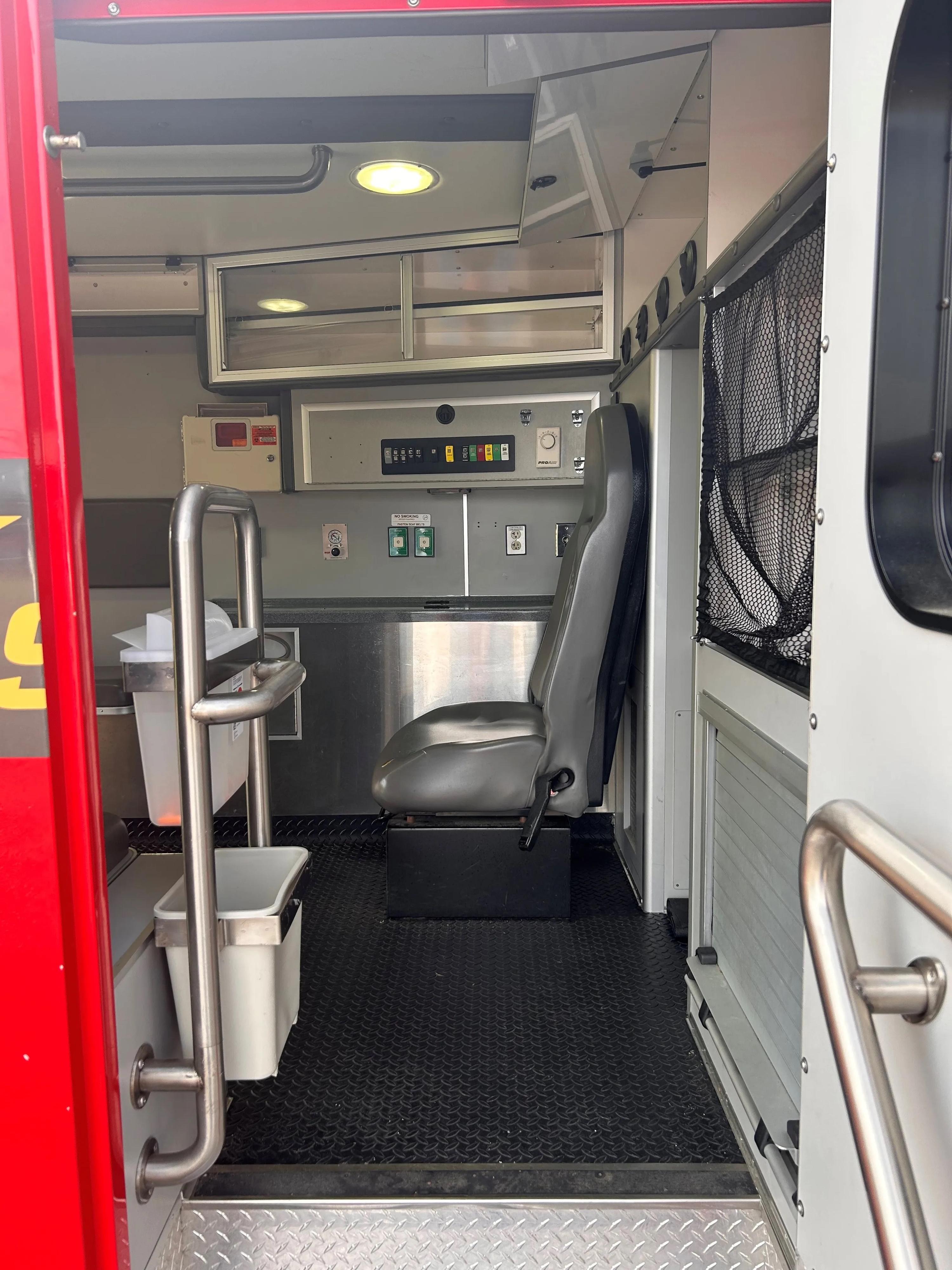 2016 Osage Ford Type III Ambulance - image 8