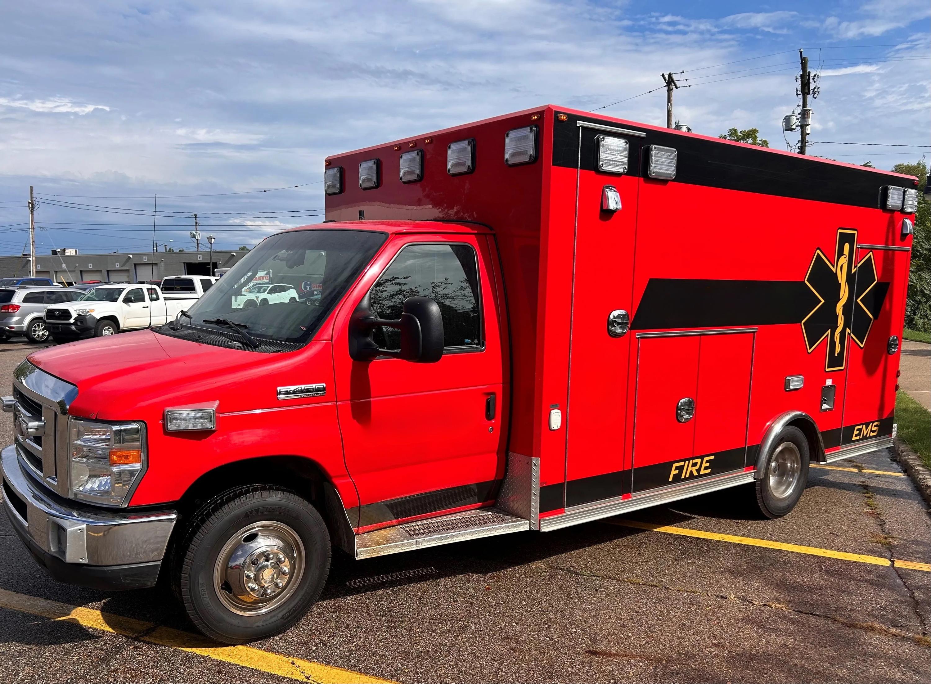 2016 Osage Ford Type III Ambulance - image 1