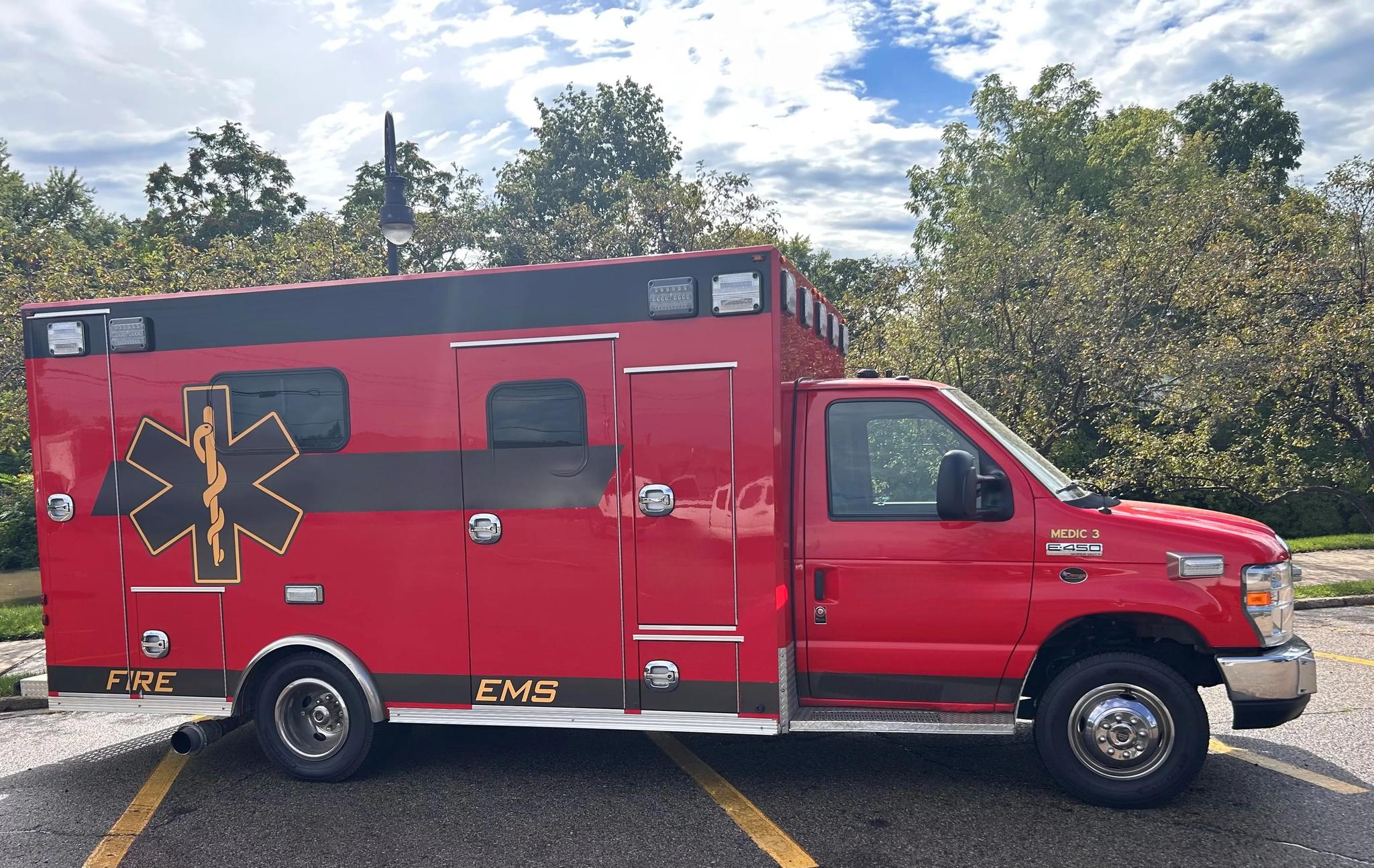 2016 Osage Ford Type III Ambulance - image 3