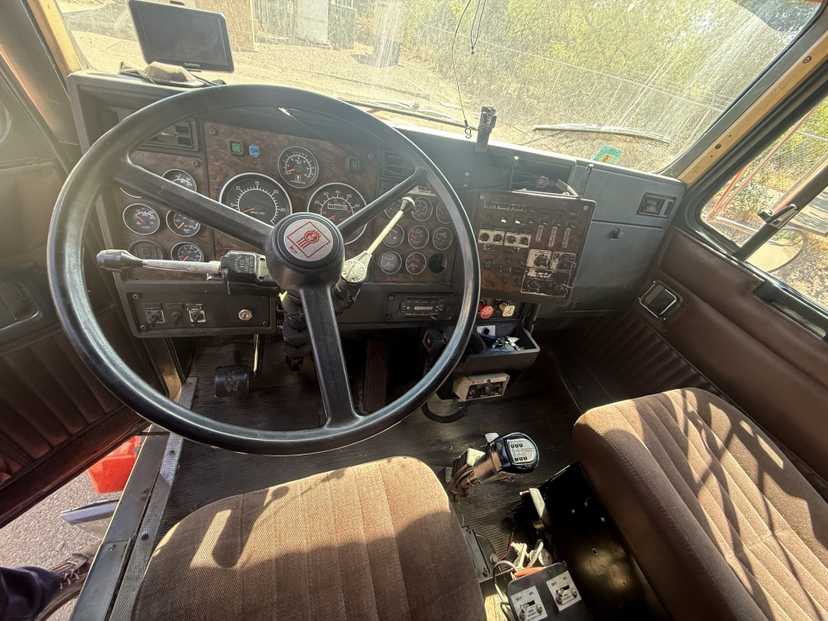 1996 Kenworth Tanker — photo 7