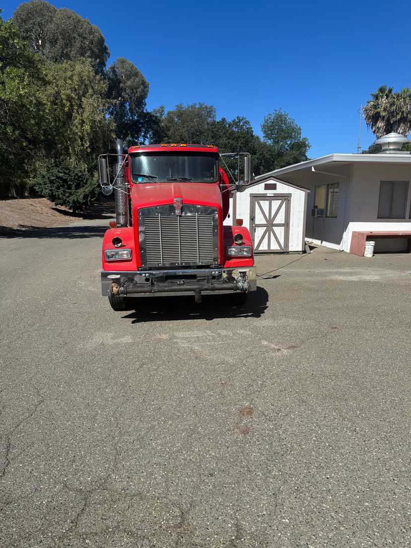 1996 Kenworth Tanker — photo 2