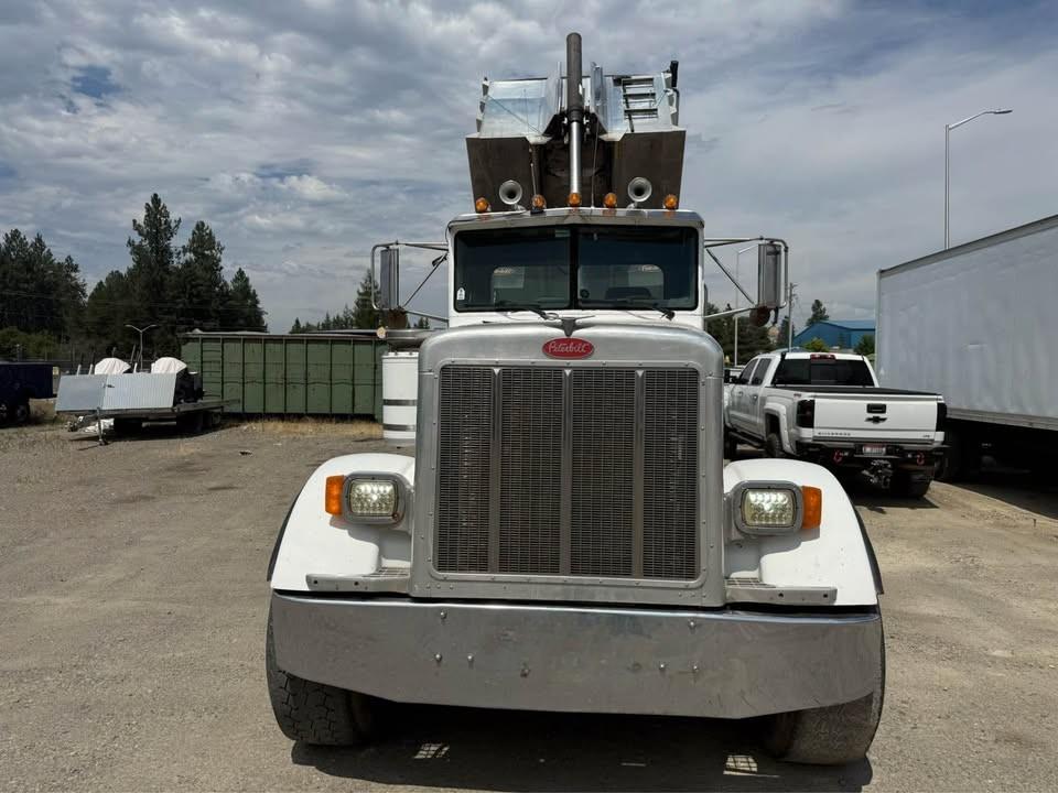 1999 Peterbilt 357 Dump Truck - image 5