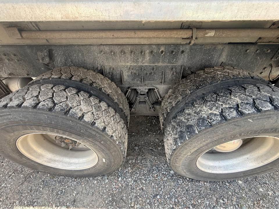 1999 Peterbilt 357 Dump Truck - image 16