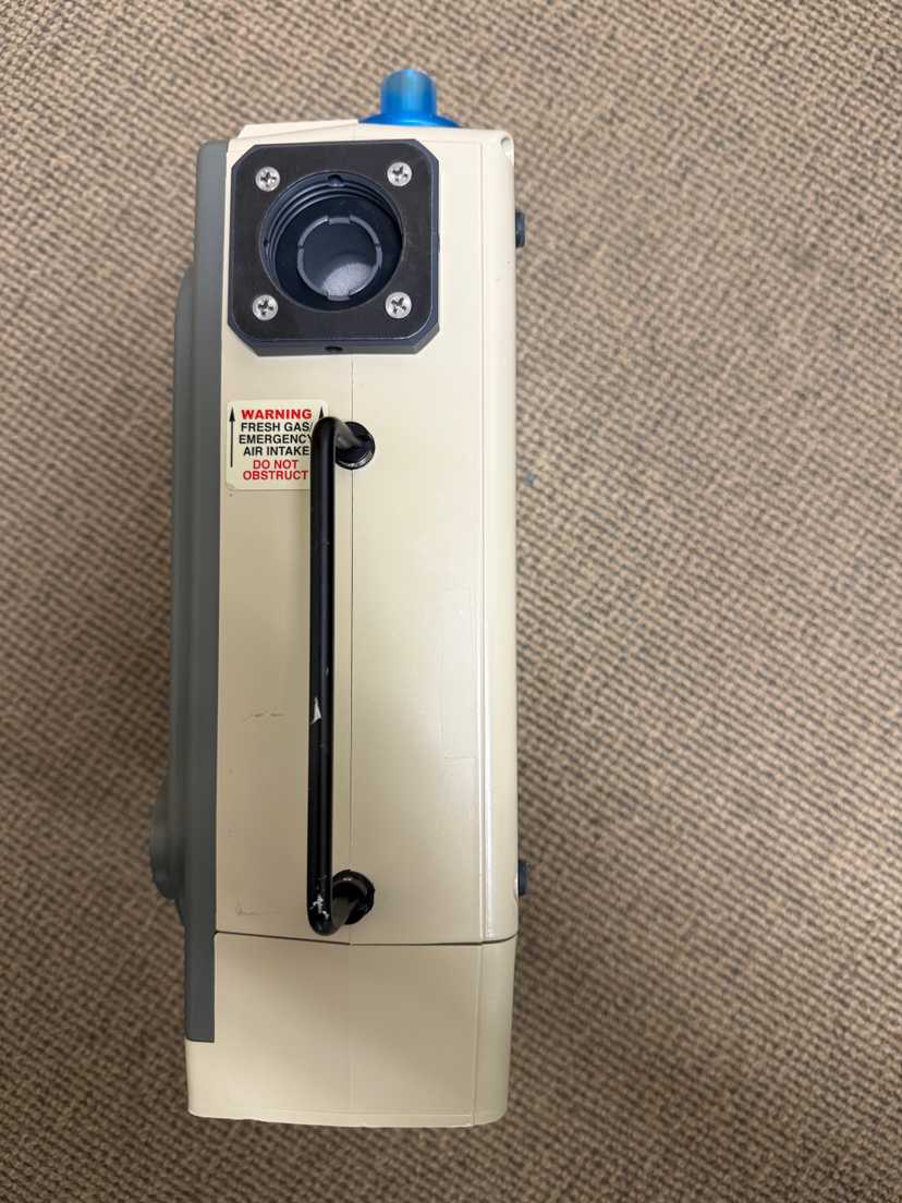 Zoll Series 731 EMV+ Transport Ventilator — photo 2