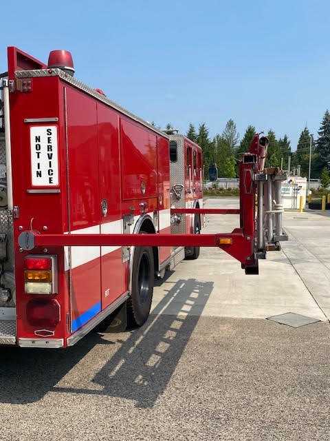 2001 Pierce Saber Pumper — photo 6