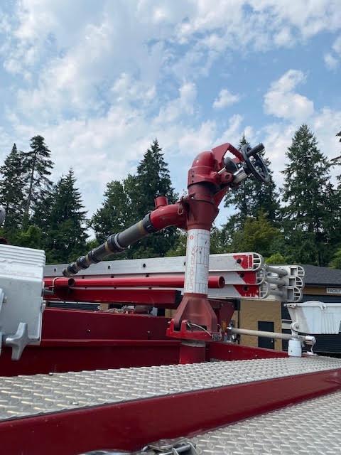 2001 Pierce Saber Pumper - image 16