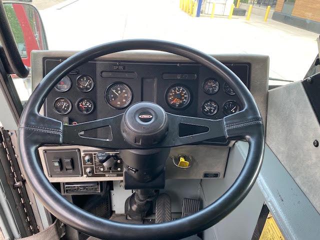 2001 Pierce Saber Pumper - image 15