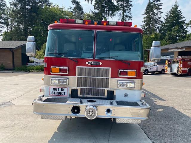 2001 Pierce Saber Pumper - image 2