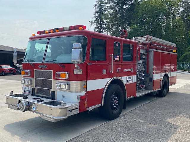 2001 Pierce Saber Pumper — photo 3