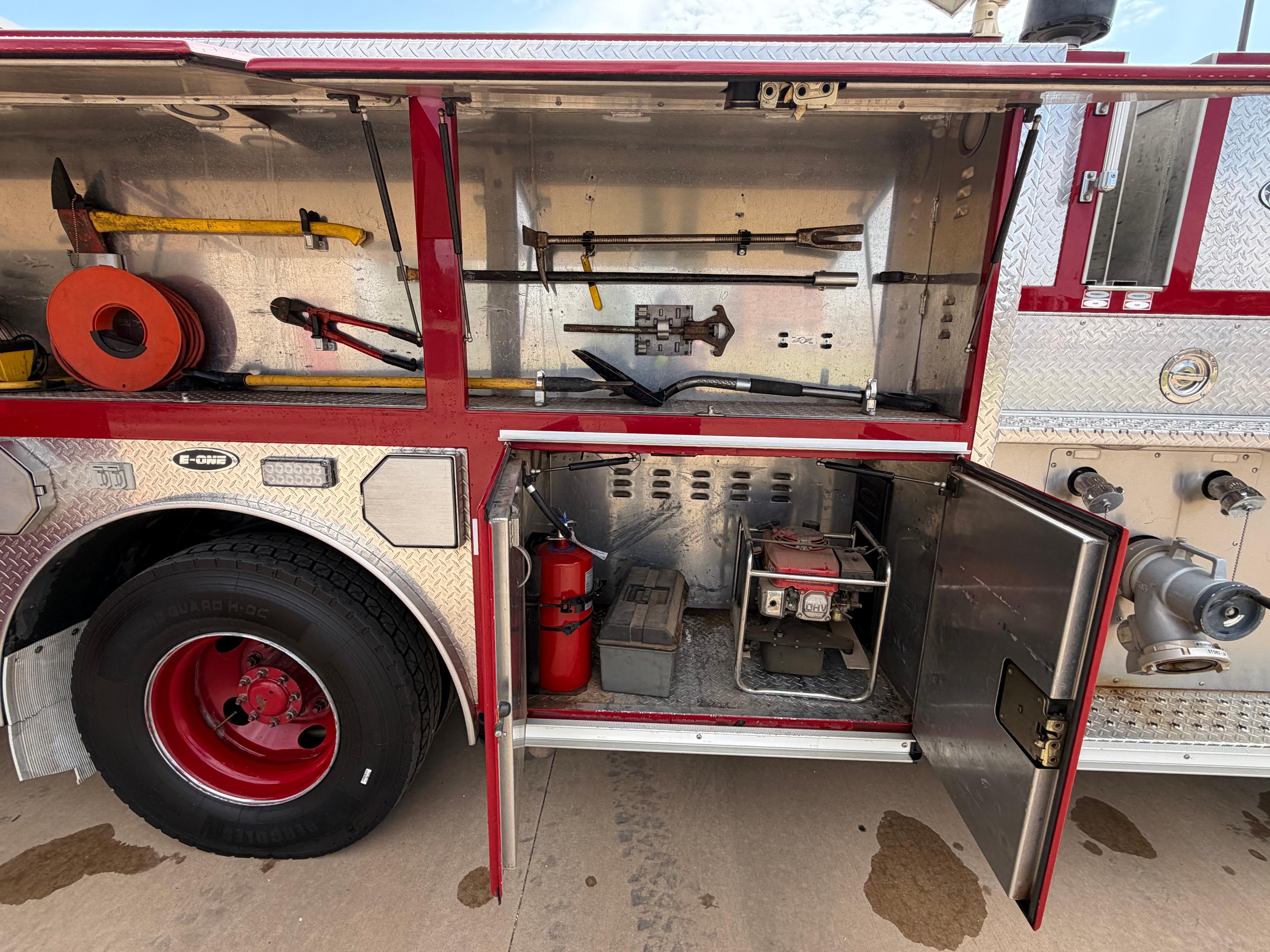 2000 GMC E-One Pumper - image 12
