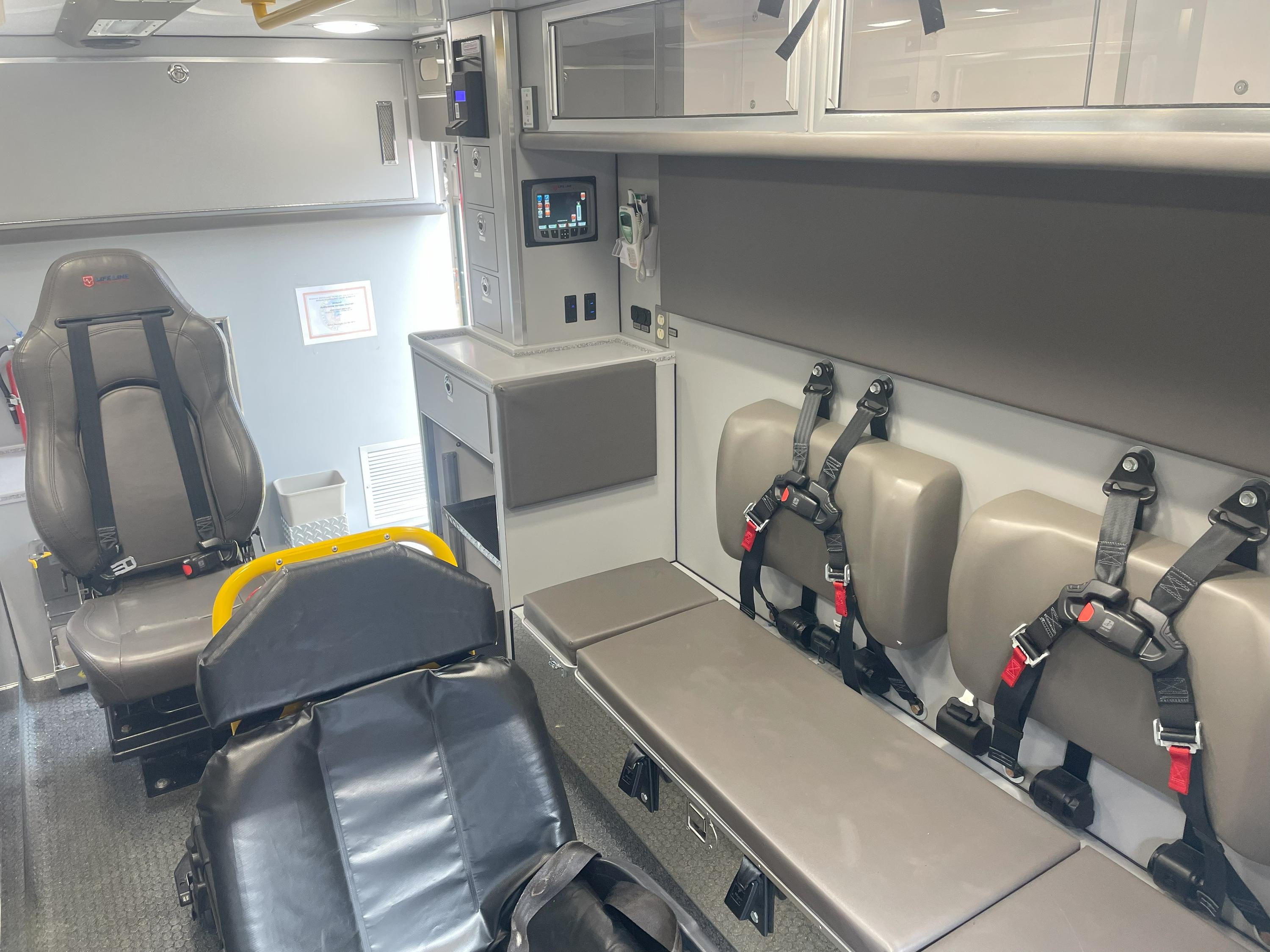2019 Life Line Ambulance (includes Stryker Powerload) Type I - image 8