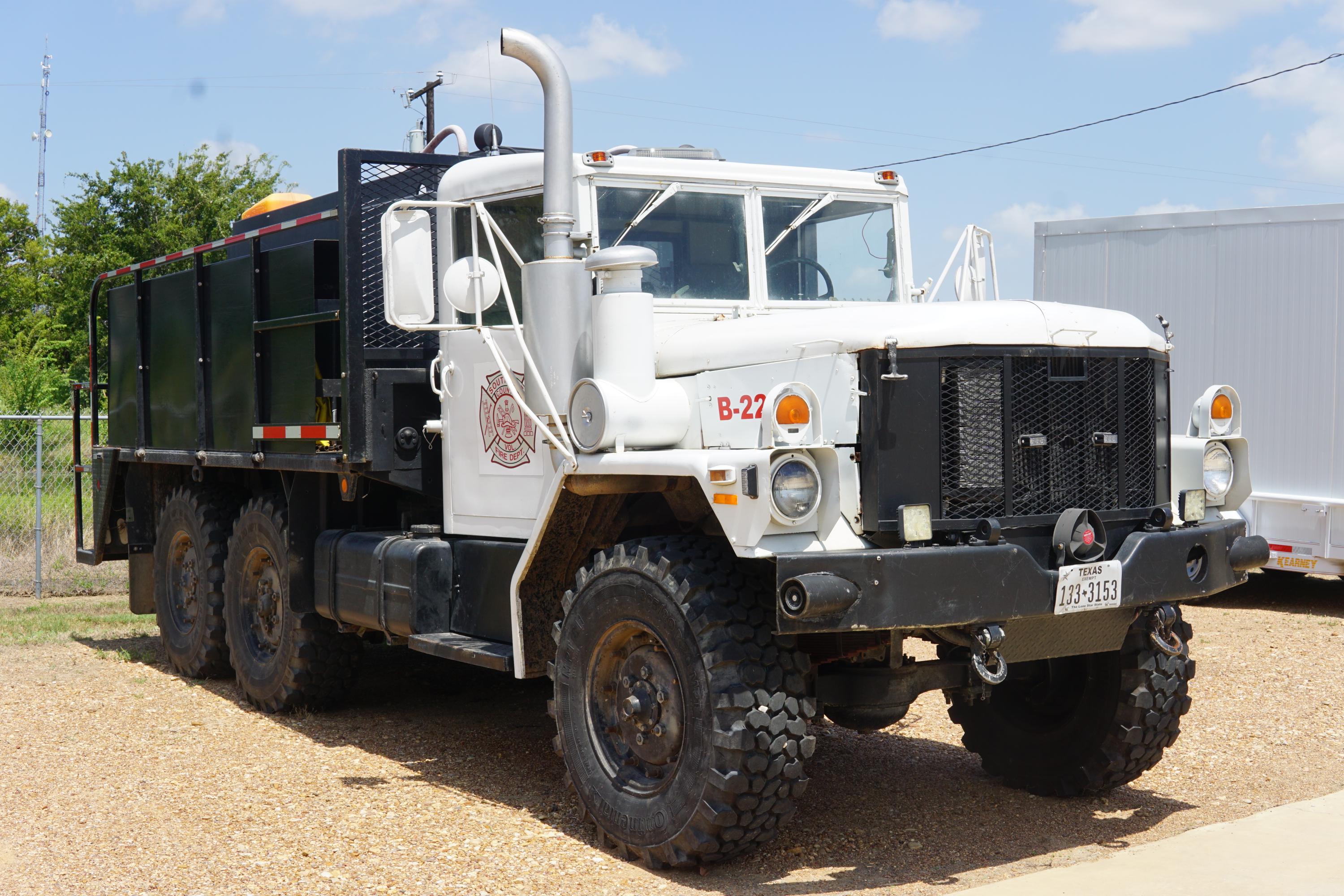 1993 AM General M35A3C 4x4 Wildland Unit - image 3