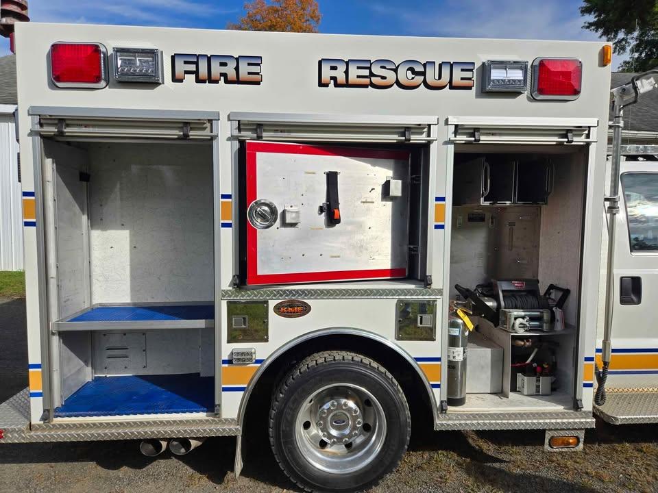 2008 KME Ford Mini Pumper - image 6