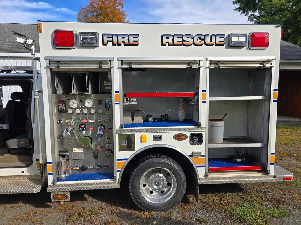 2008 KME Ford Mini Pumper - image 7