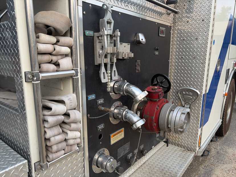 1998 Pierce Saber Pumper — photo 6