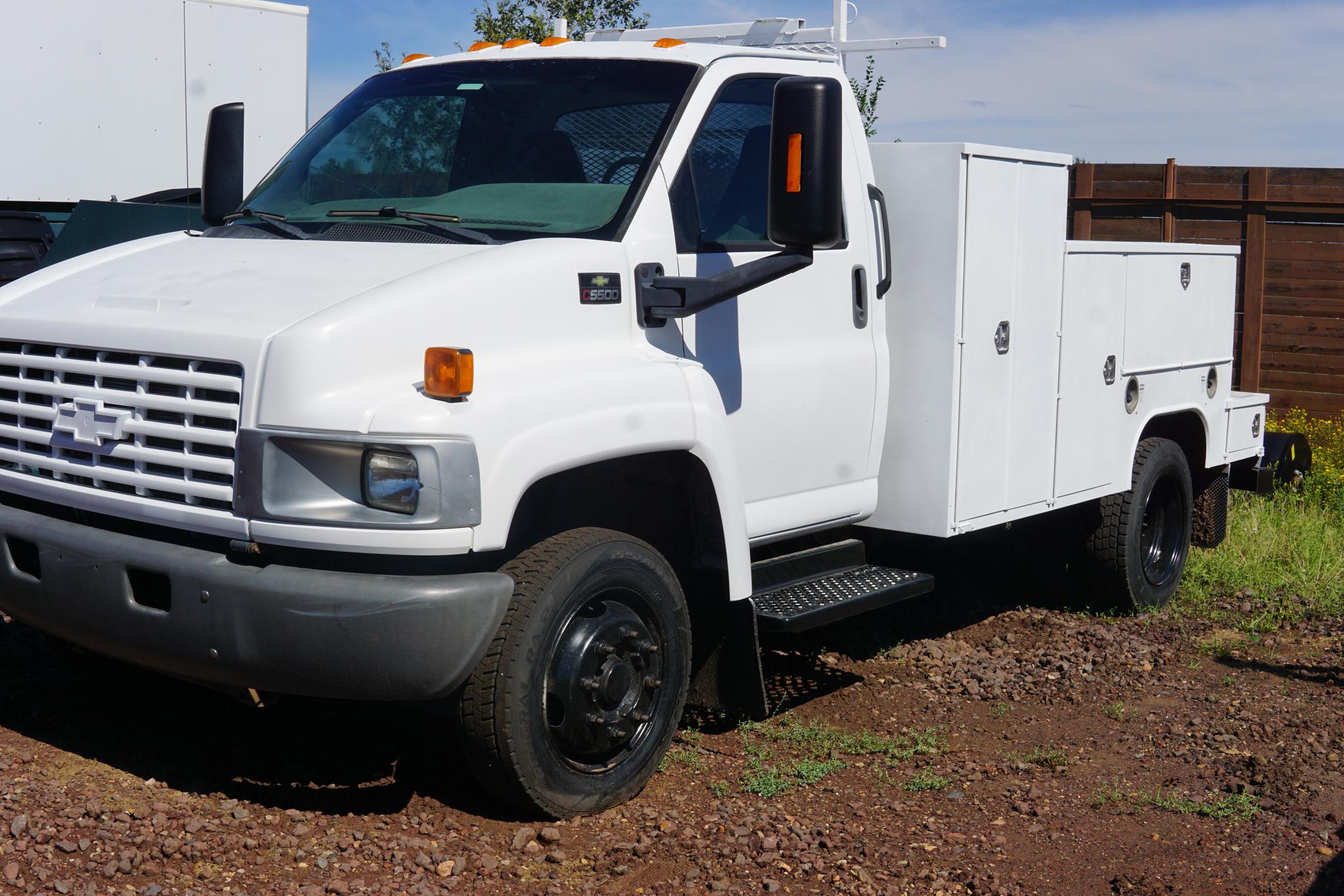 2007 Chevrolet Kodiak C5500 - image 1