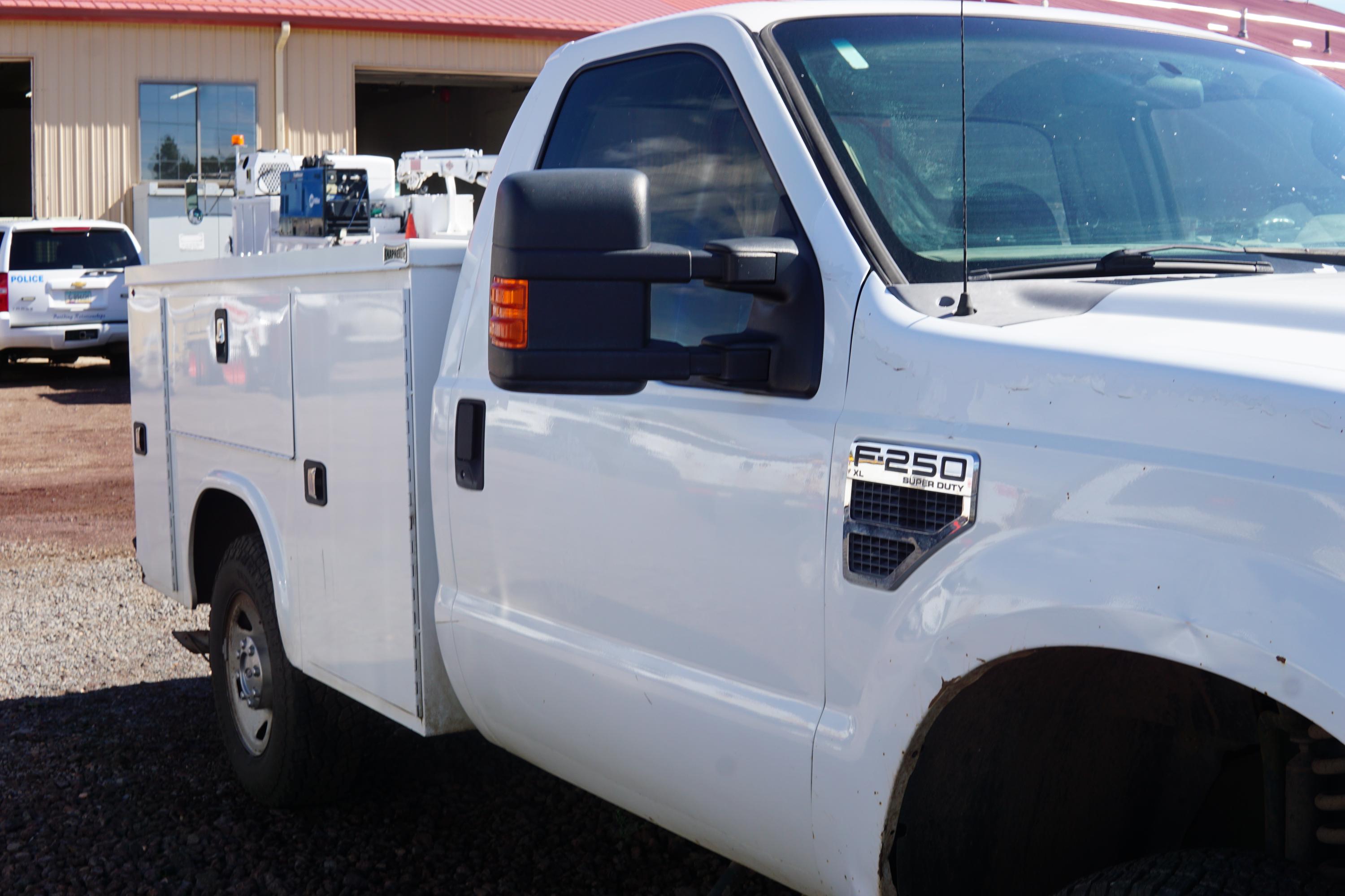2008 Ford F-250 - image 3