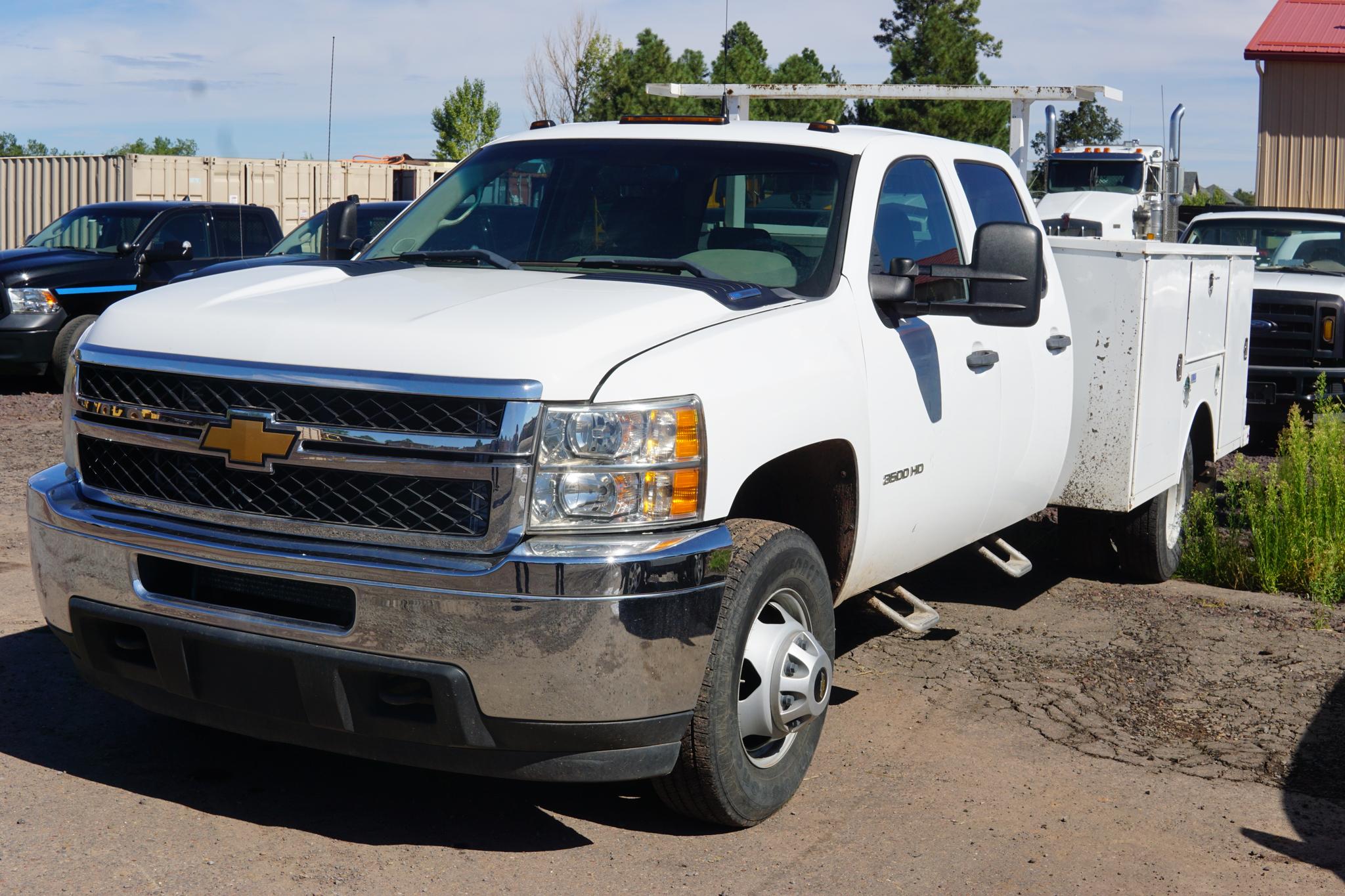 2013 Chevy Silverado 3500 - image 1