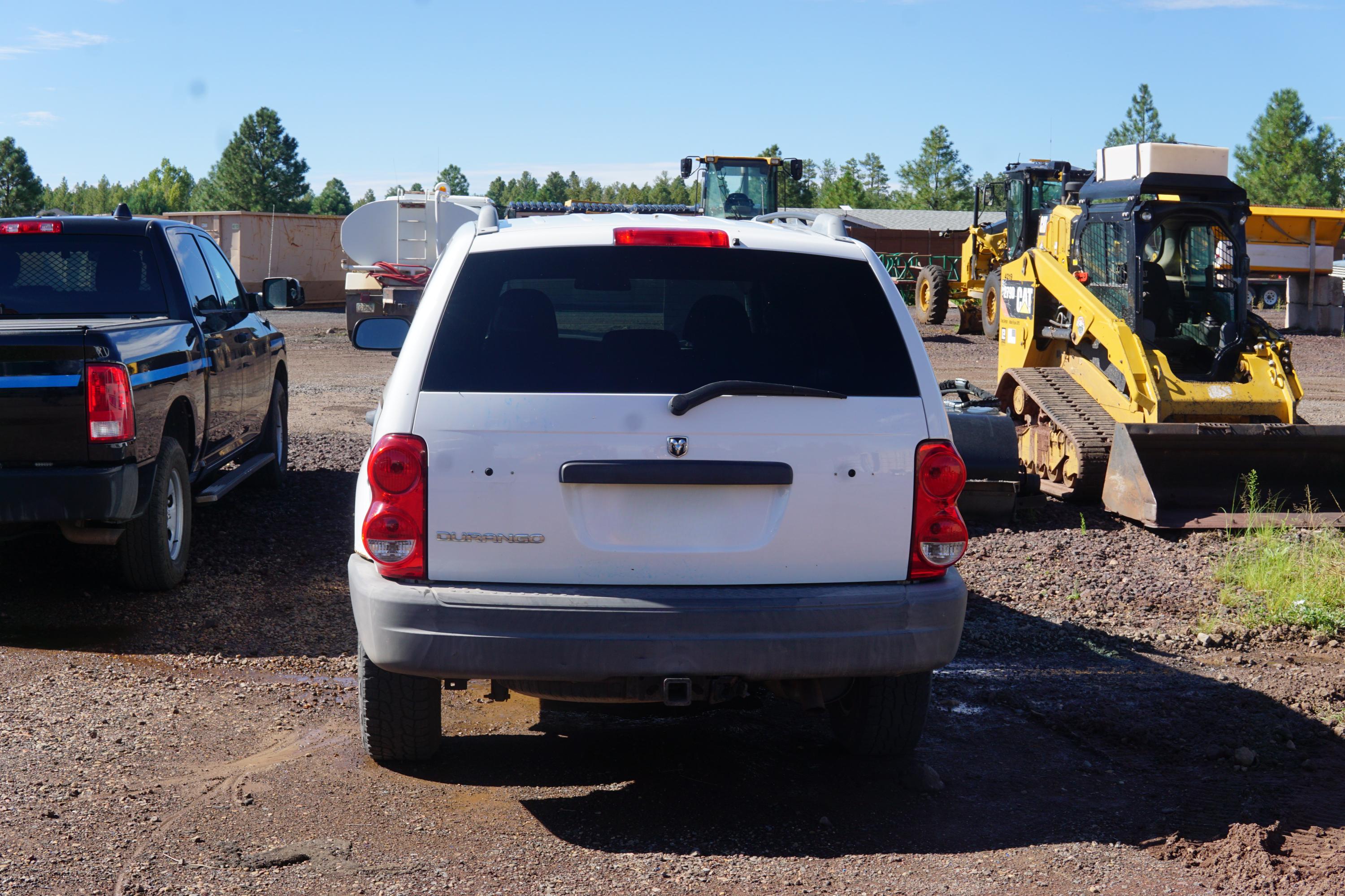 2006 Dodge Durango SXT - image 8