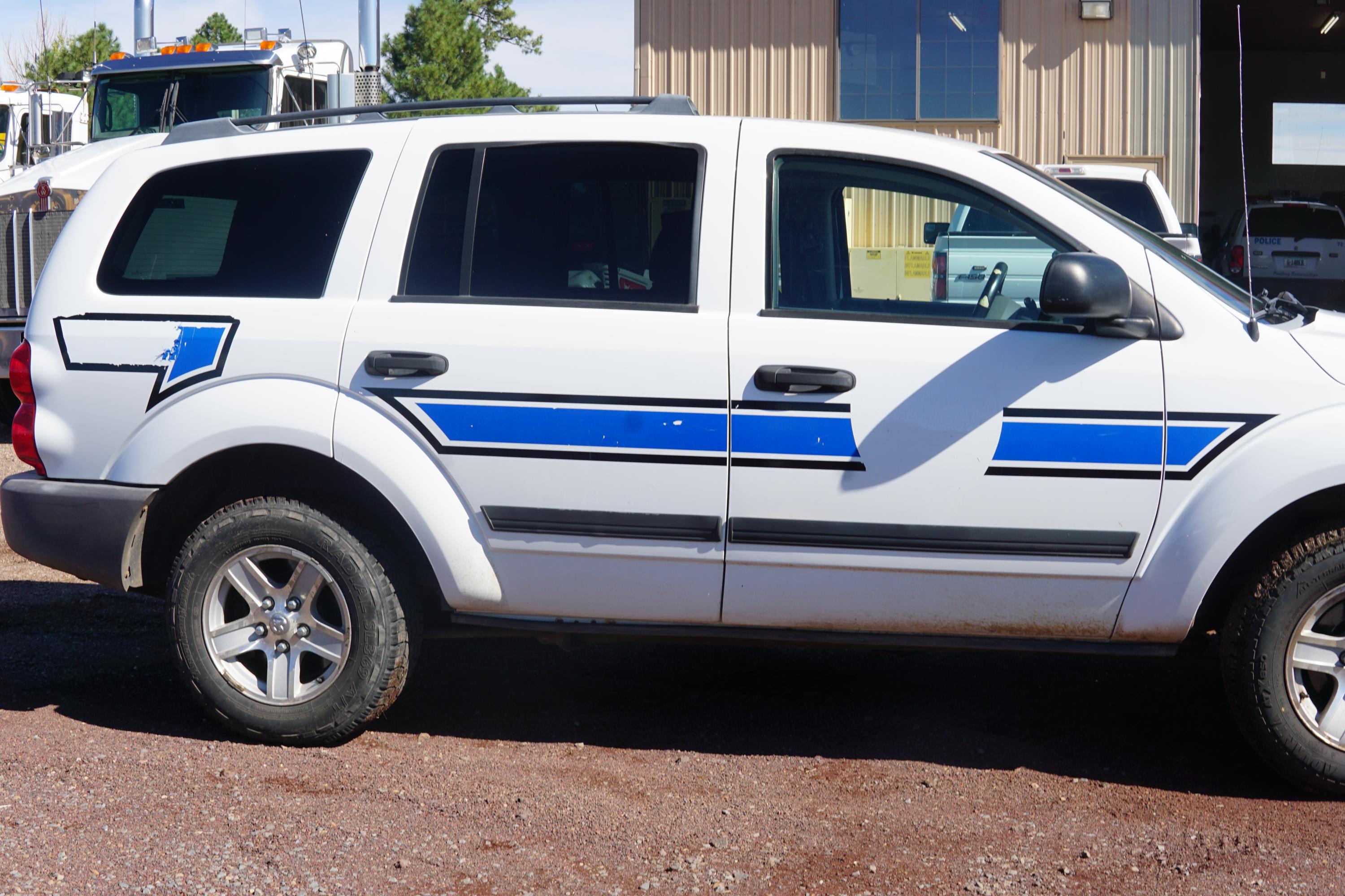 2006 Dodge Durango SXT - image 4