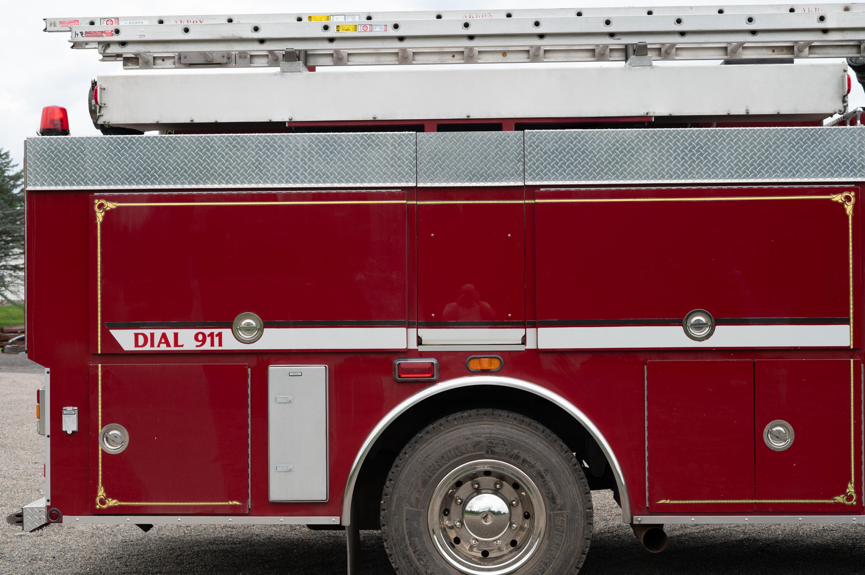 2000 Spartan Pumper Tanker - image 34