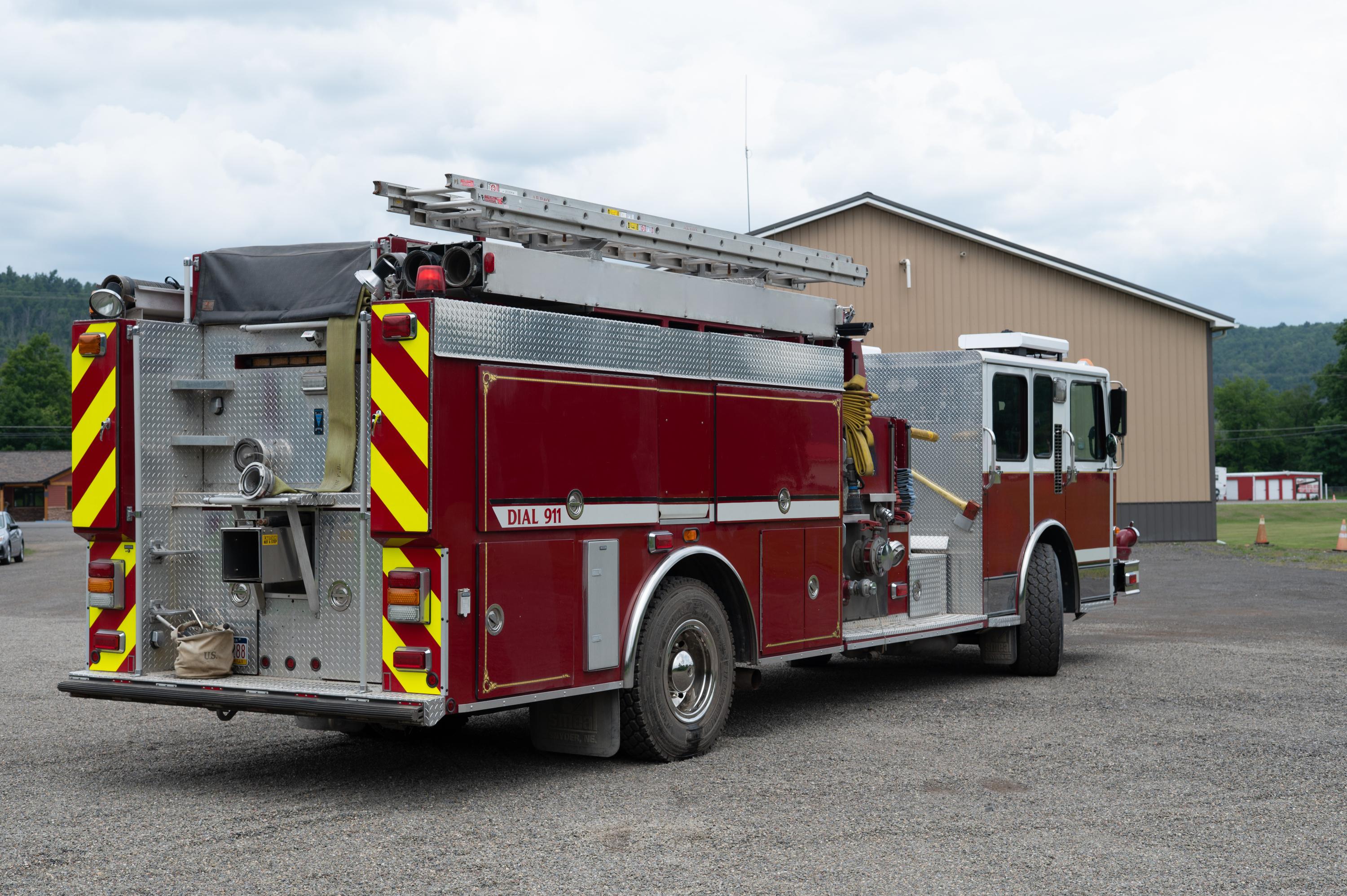 2000 Spartan Pumper Tanker - image 9