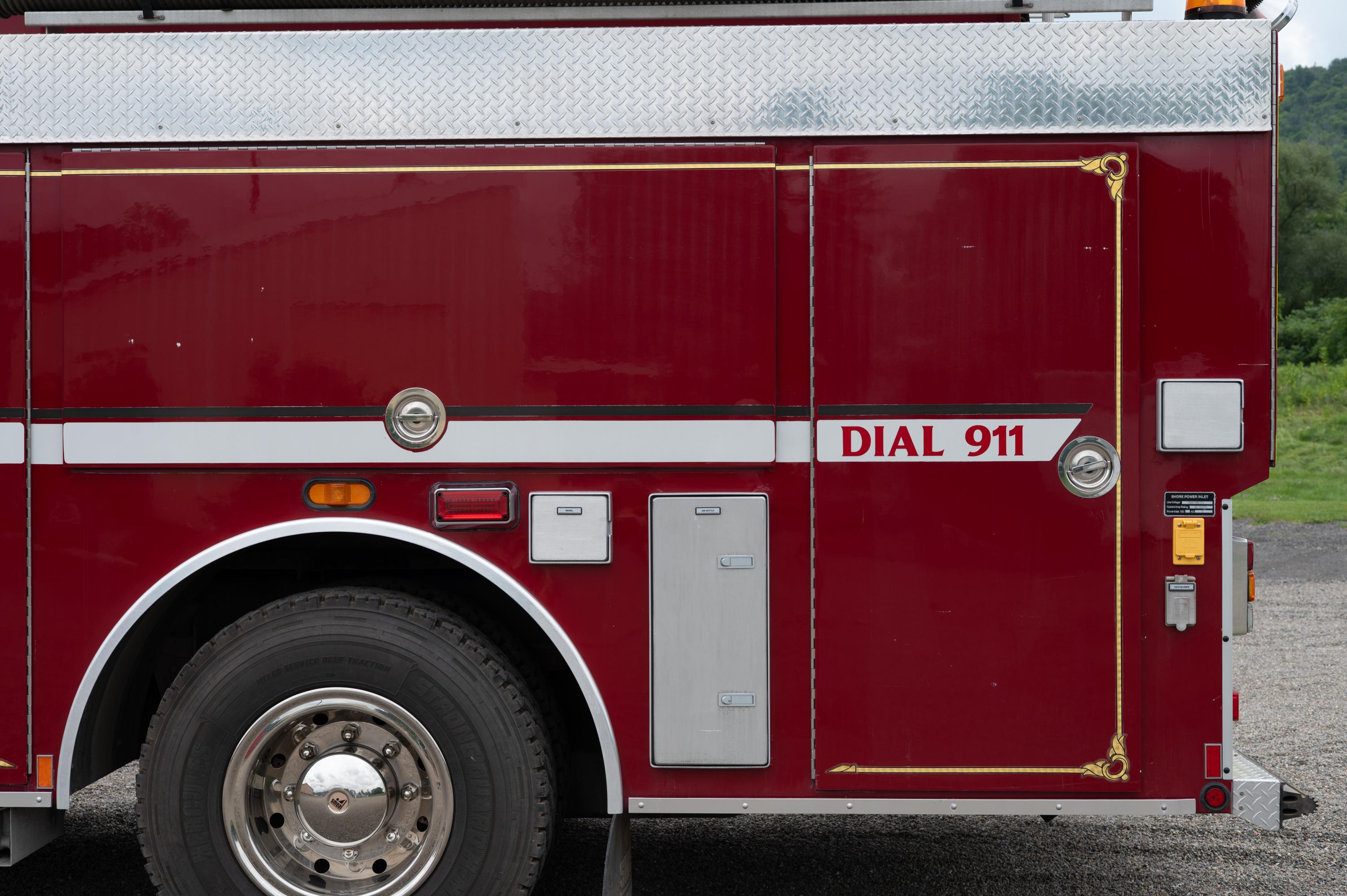 2000 Spartan Pumper Tanker - image 38