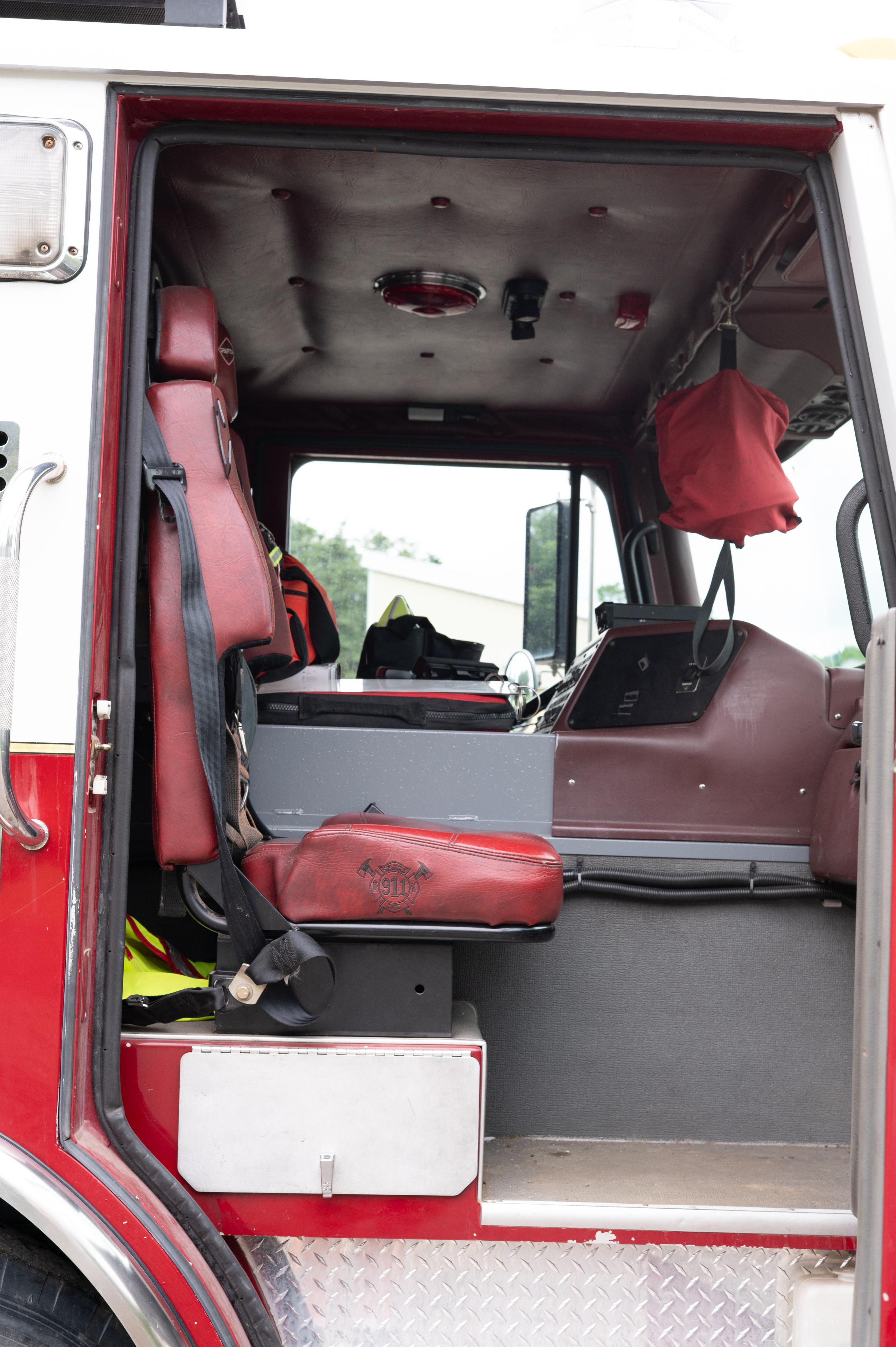 2000 Spartan Pumper Tanker - image 13