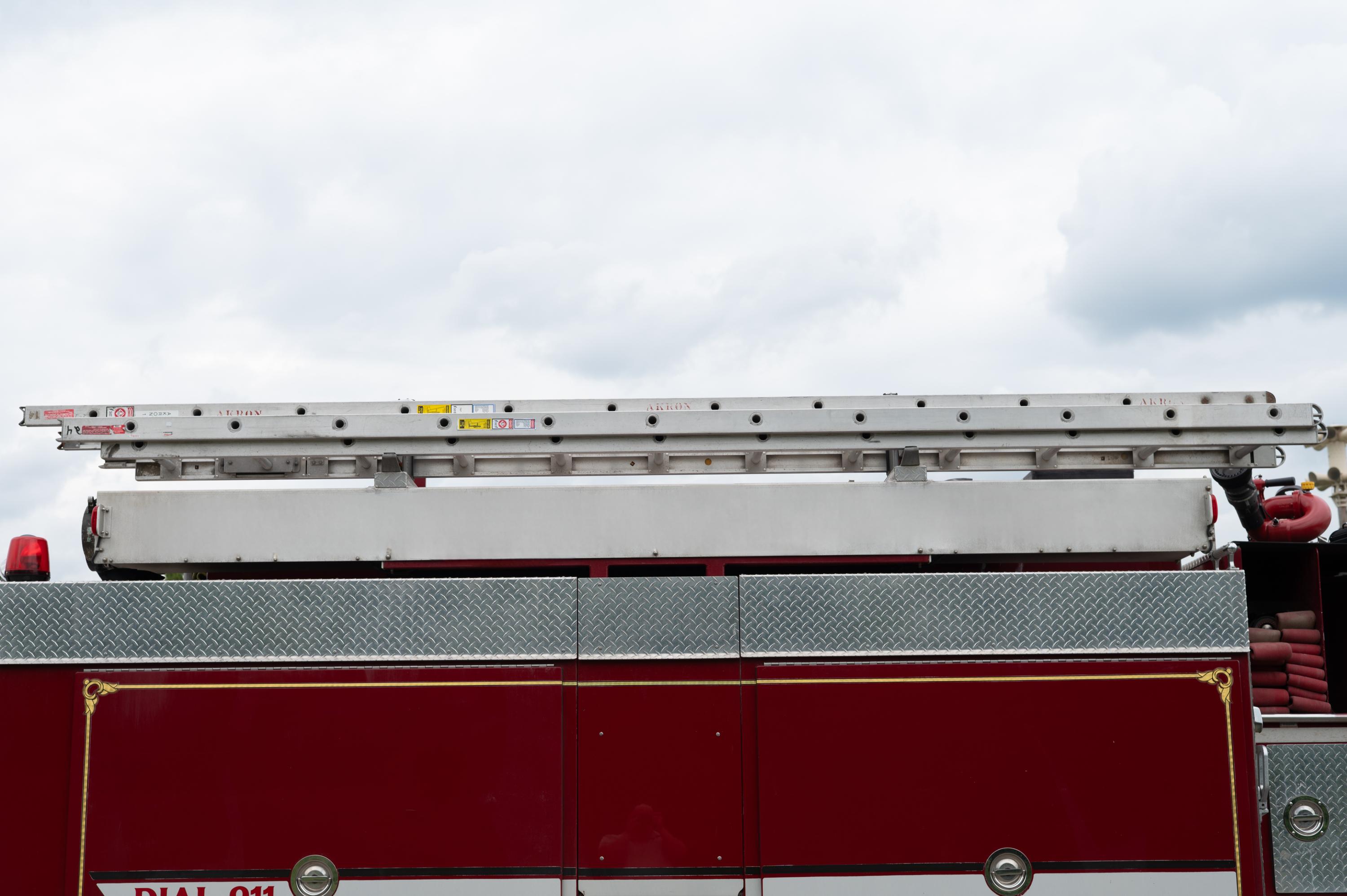 2000 Spartan Pumper Tanker - image 76