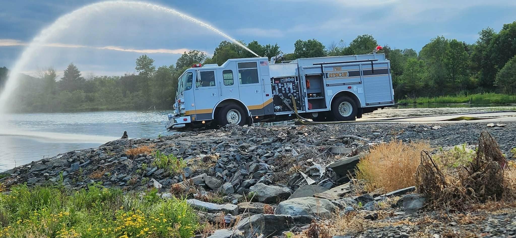 2000 Pierce Pumper - image 1
