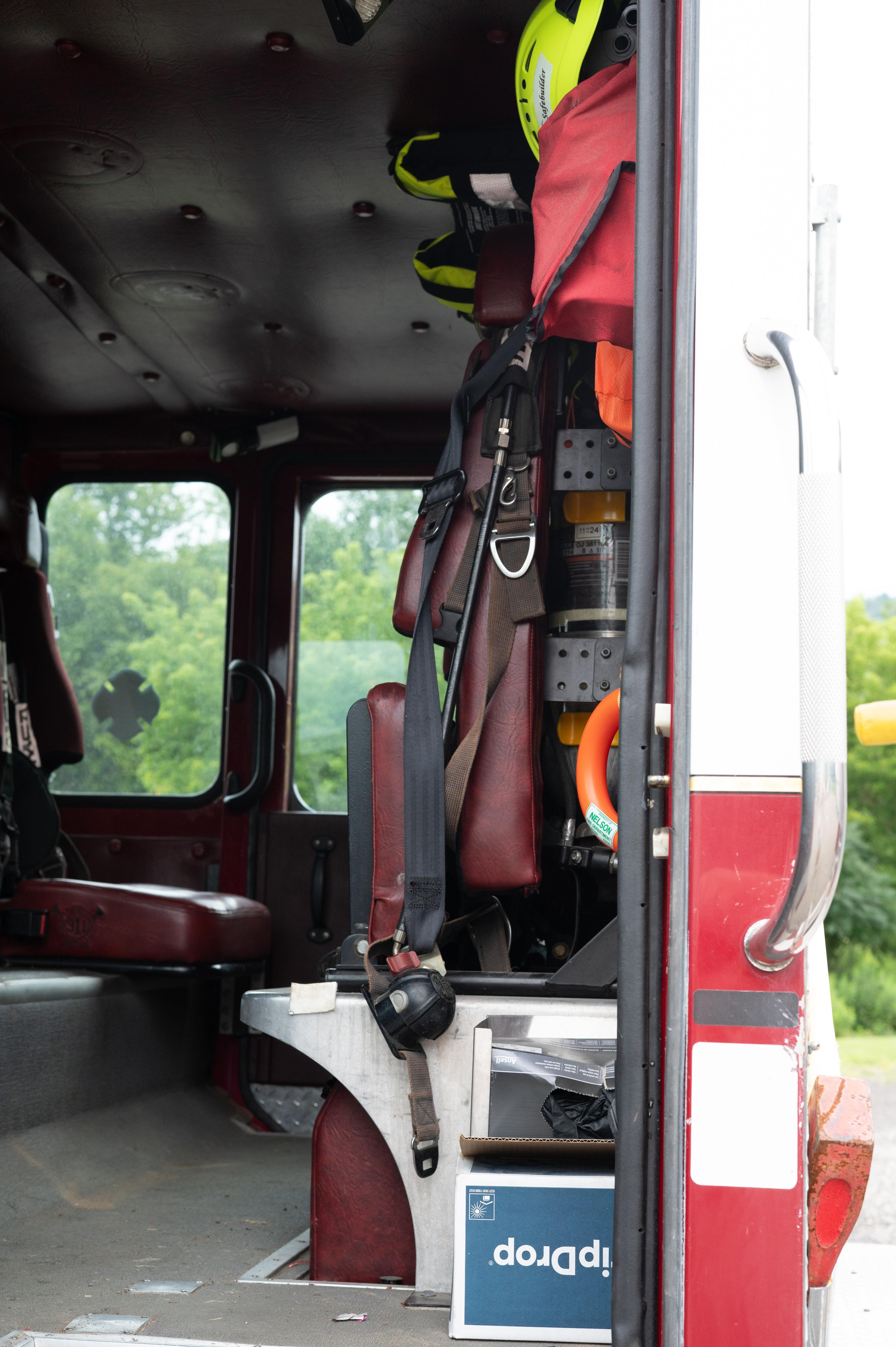 2000 Spartan Pumper Tanker - image 28