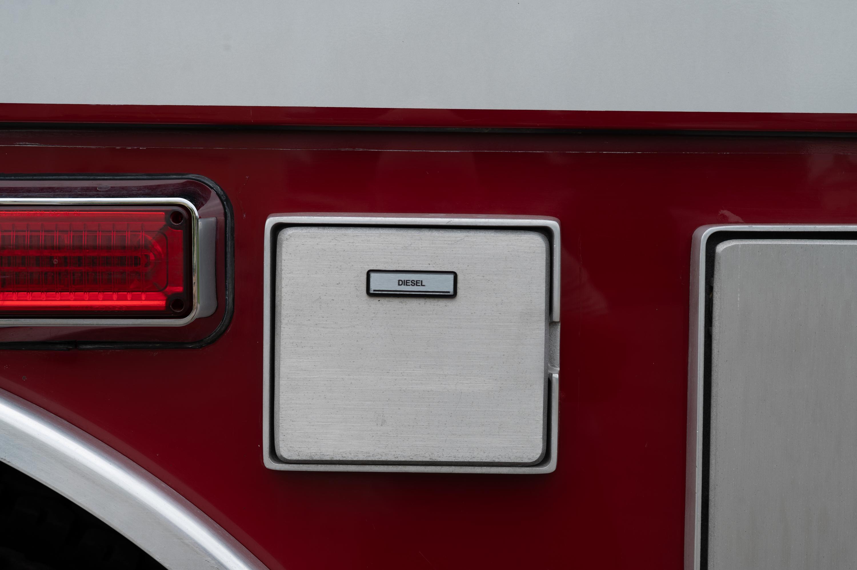 2000 Spartan Pumper Tanker - image 40