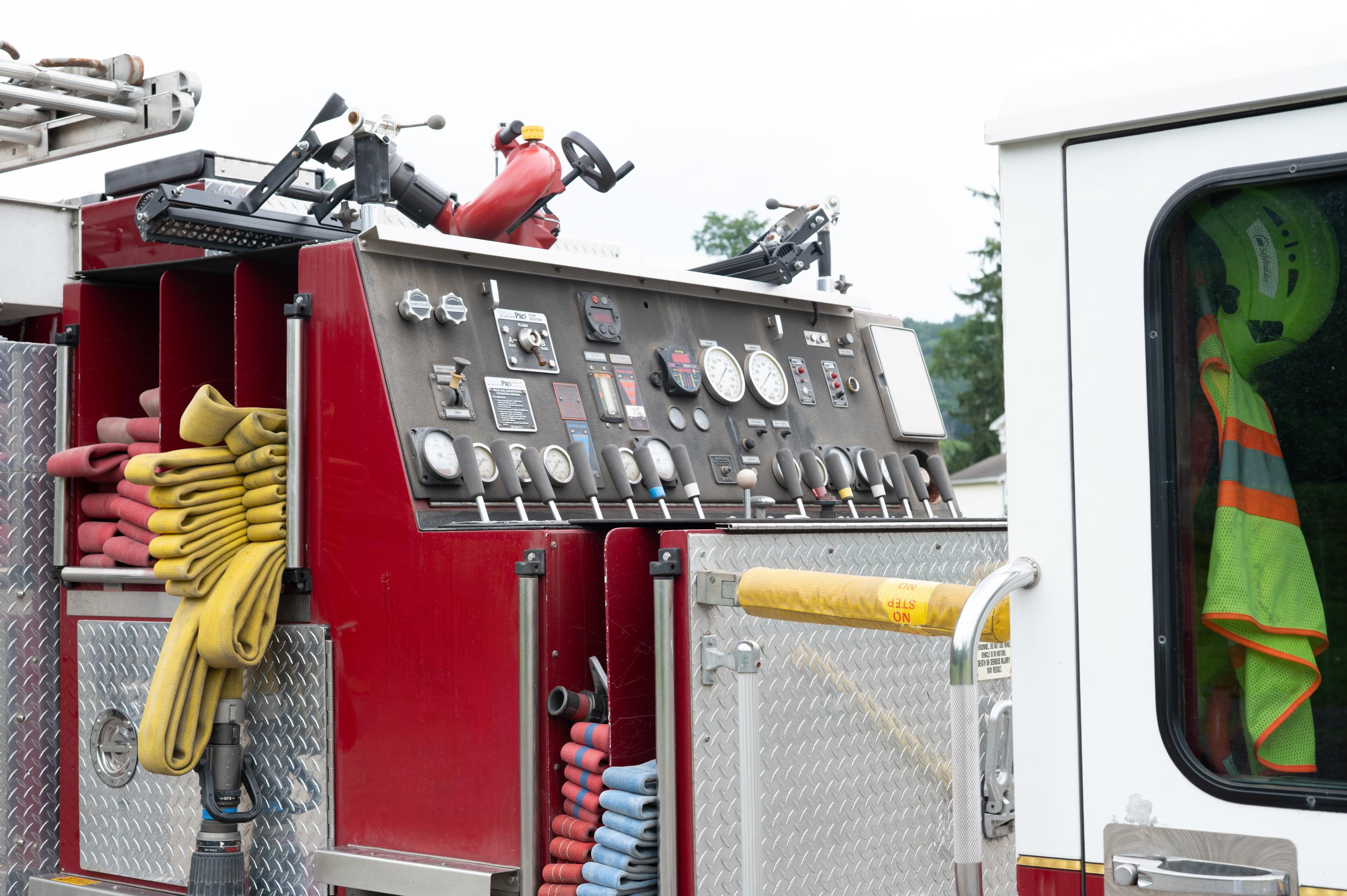 2000 Spartan Pumper Tanker - image 58
