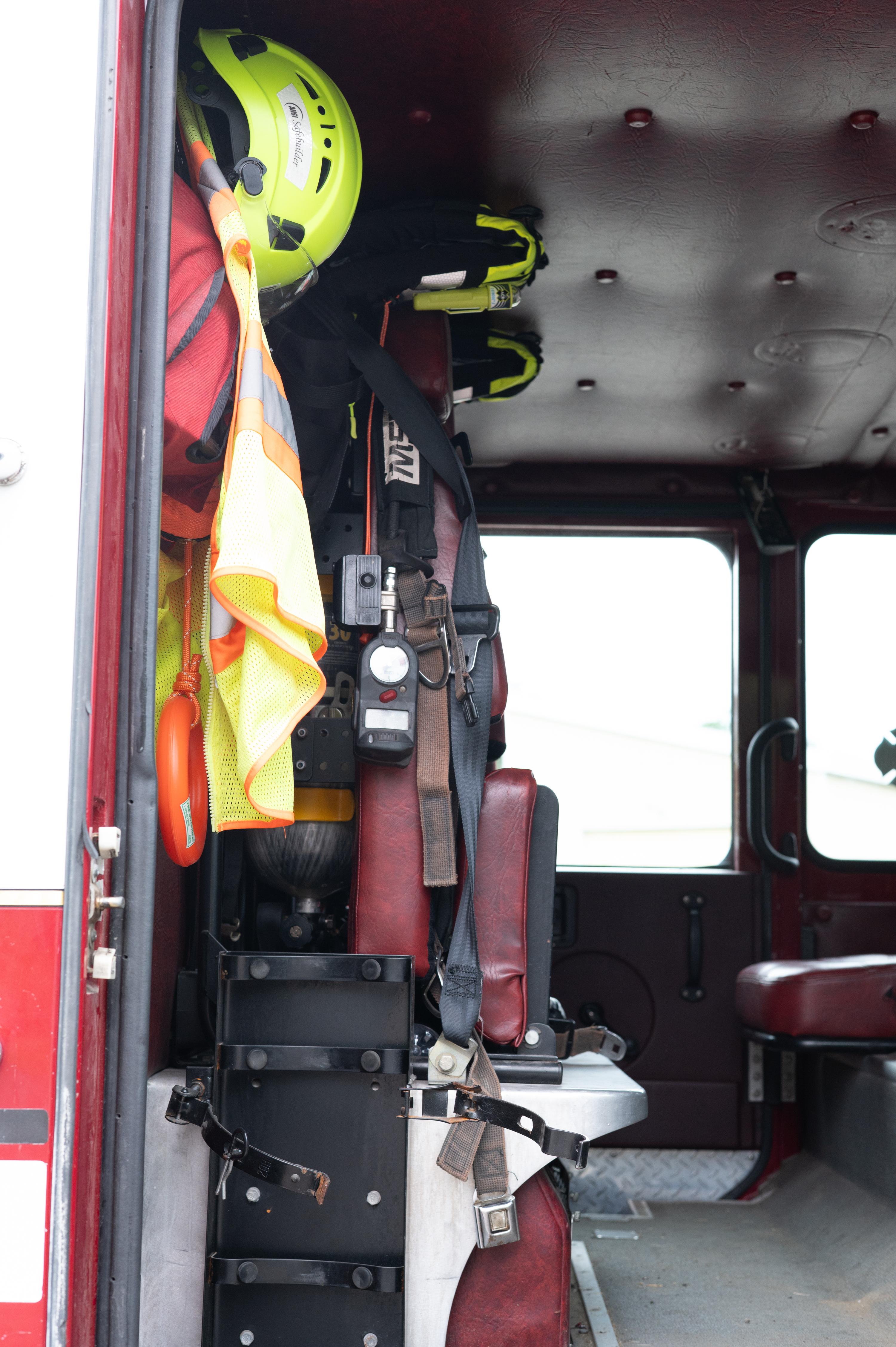 2000 Spartan Pumper Tanker - image 20