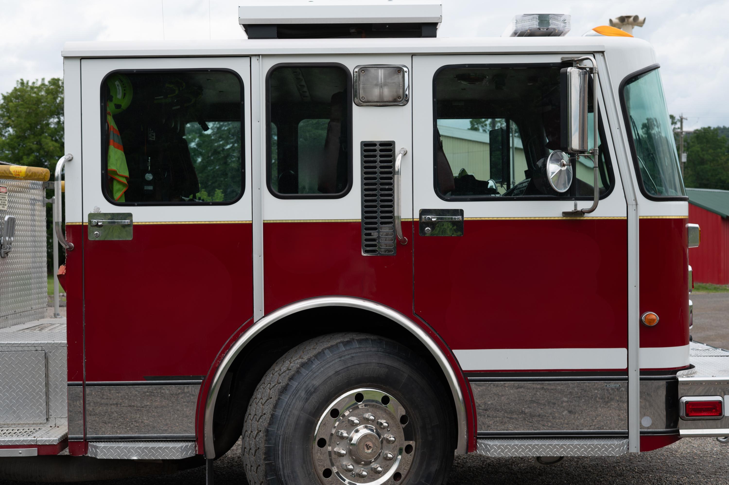 2000 Spartan Pumper Tanker - image 77