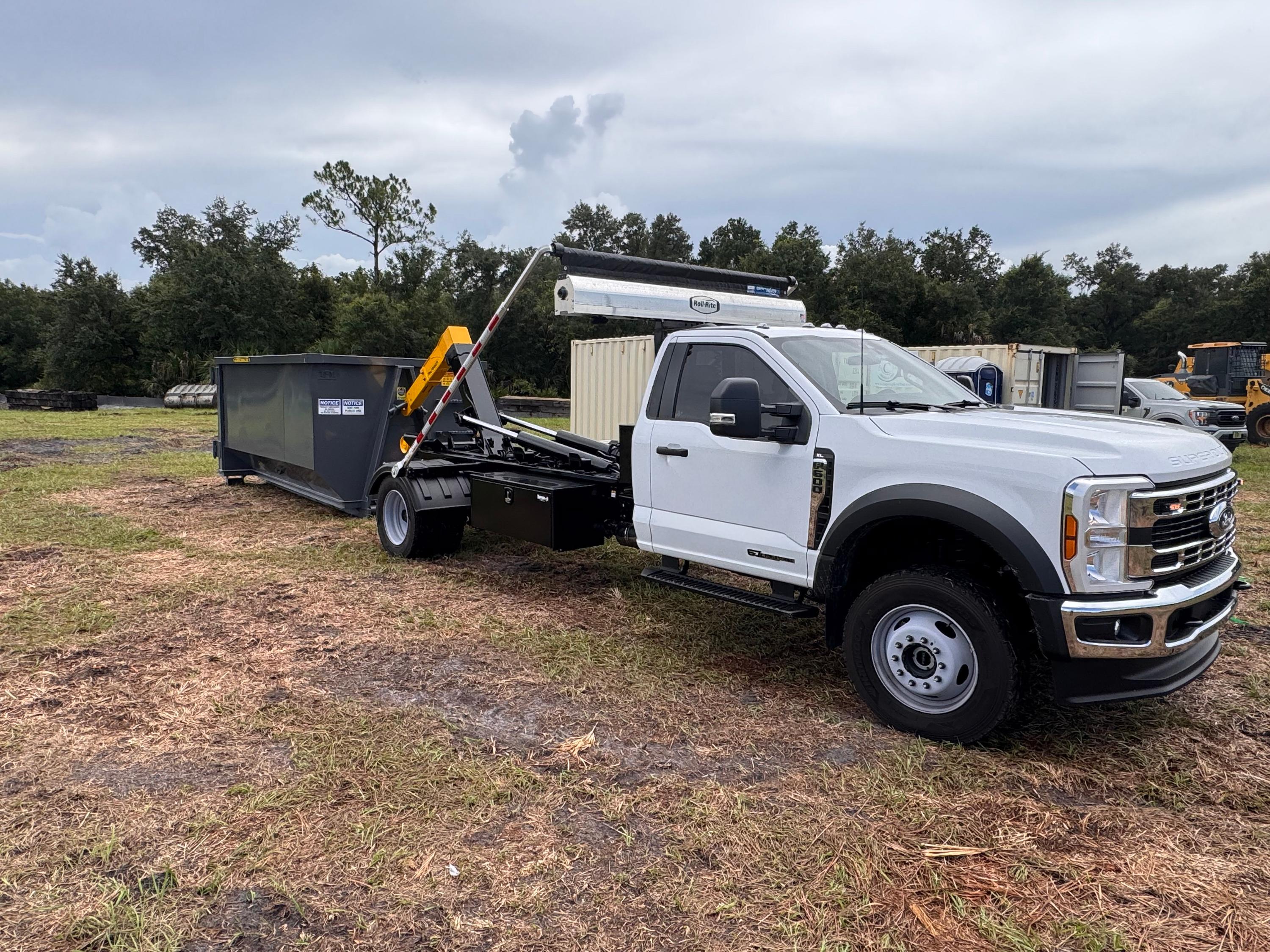 2026 Ford Palfinger Hooklift - image 3