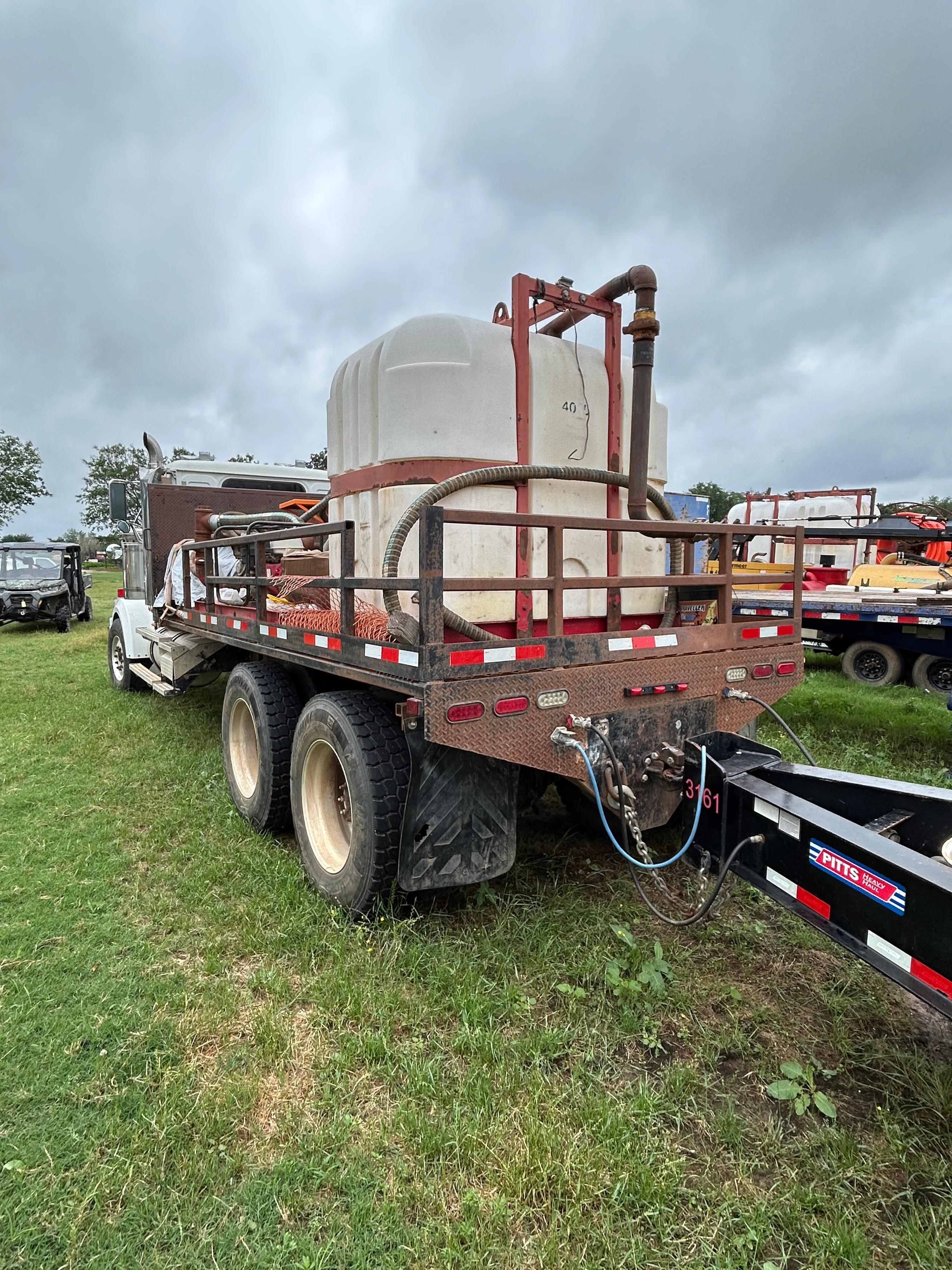 2004 Western Star Mud Mixing Truck - image 4