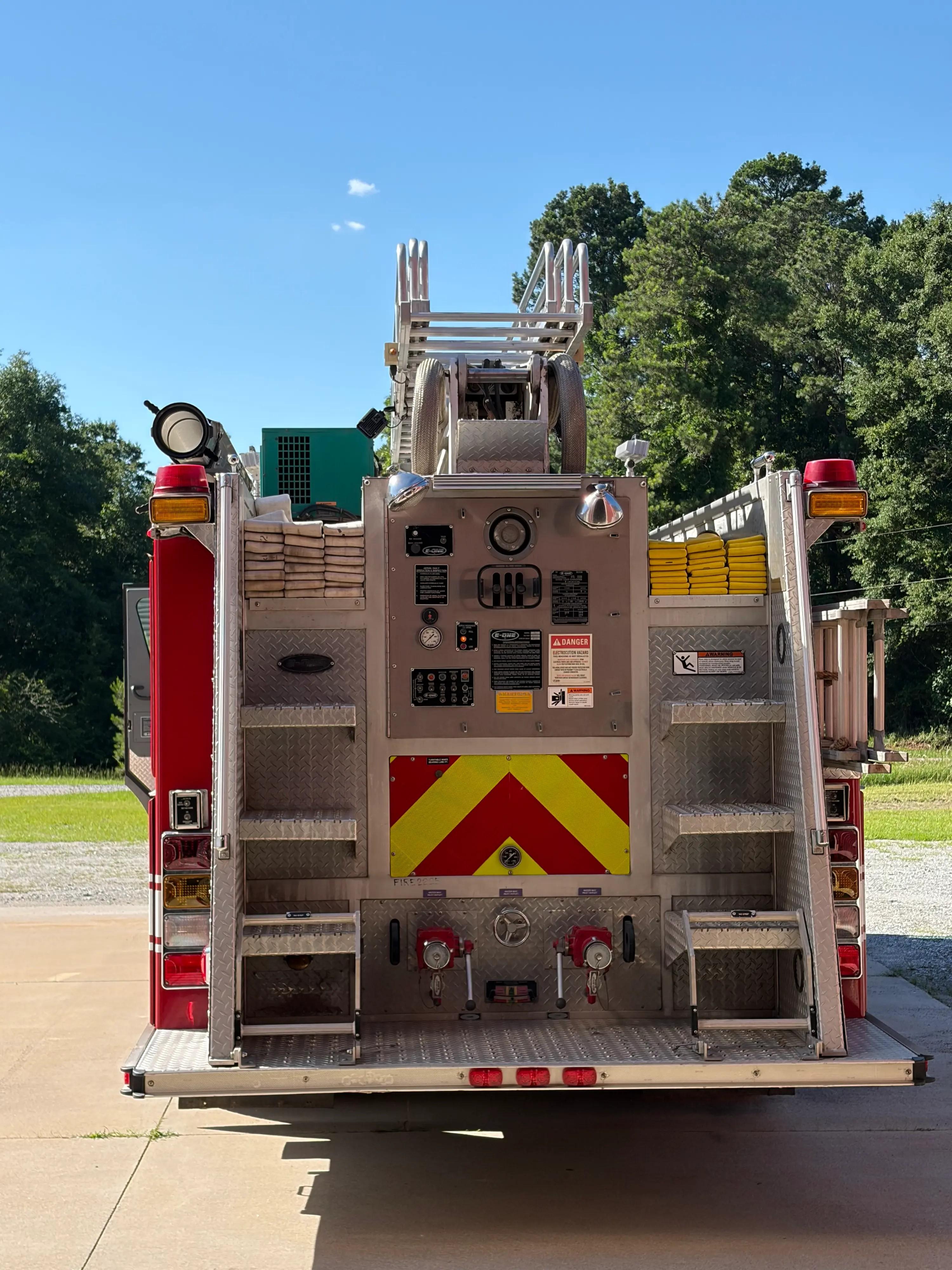 2000 E-One 50' Telesquirt - image 19