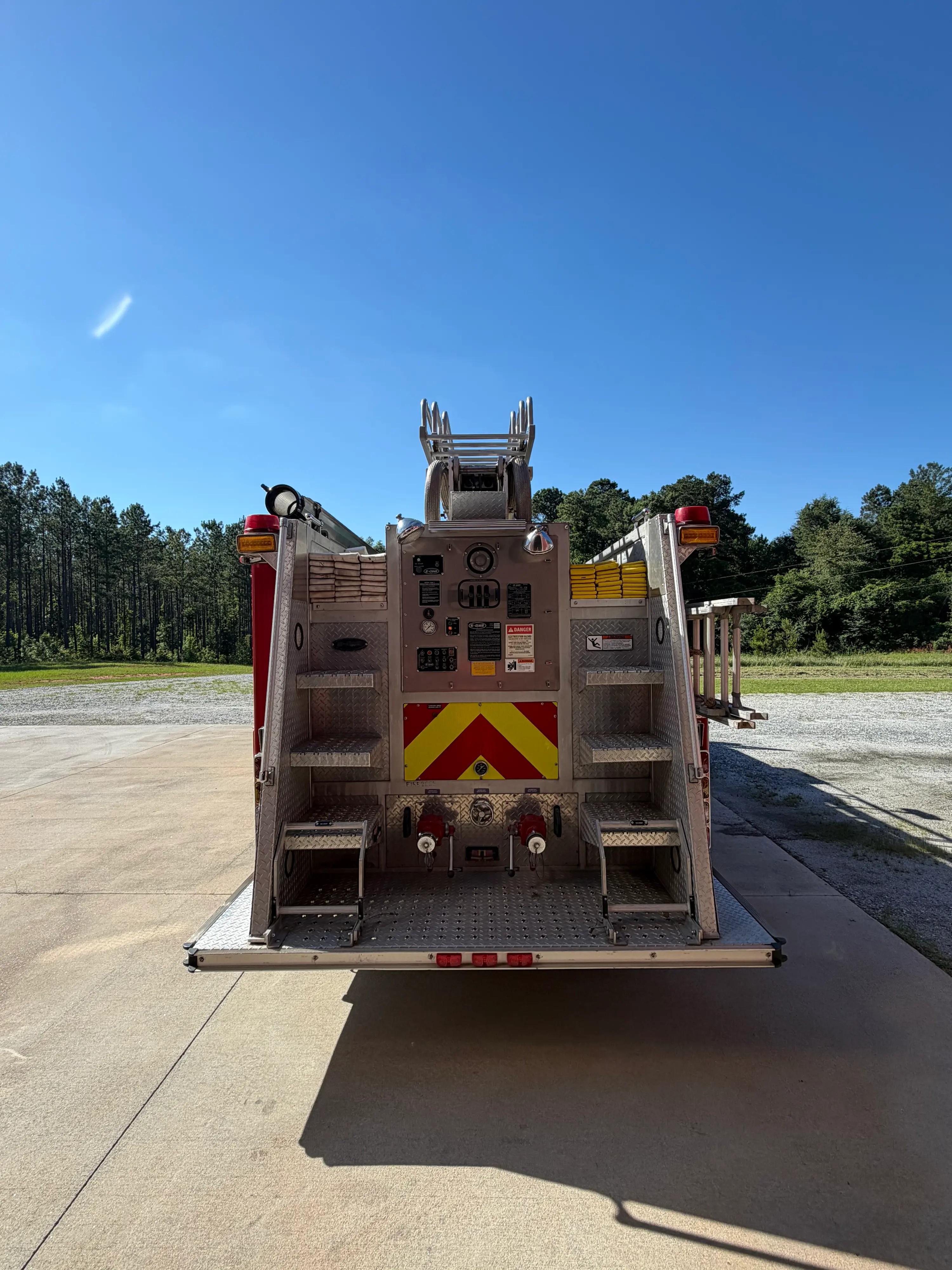 2000 E-One 50' Telesquirt - image 8