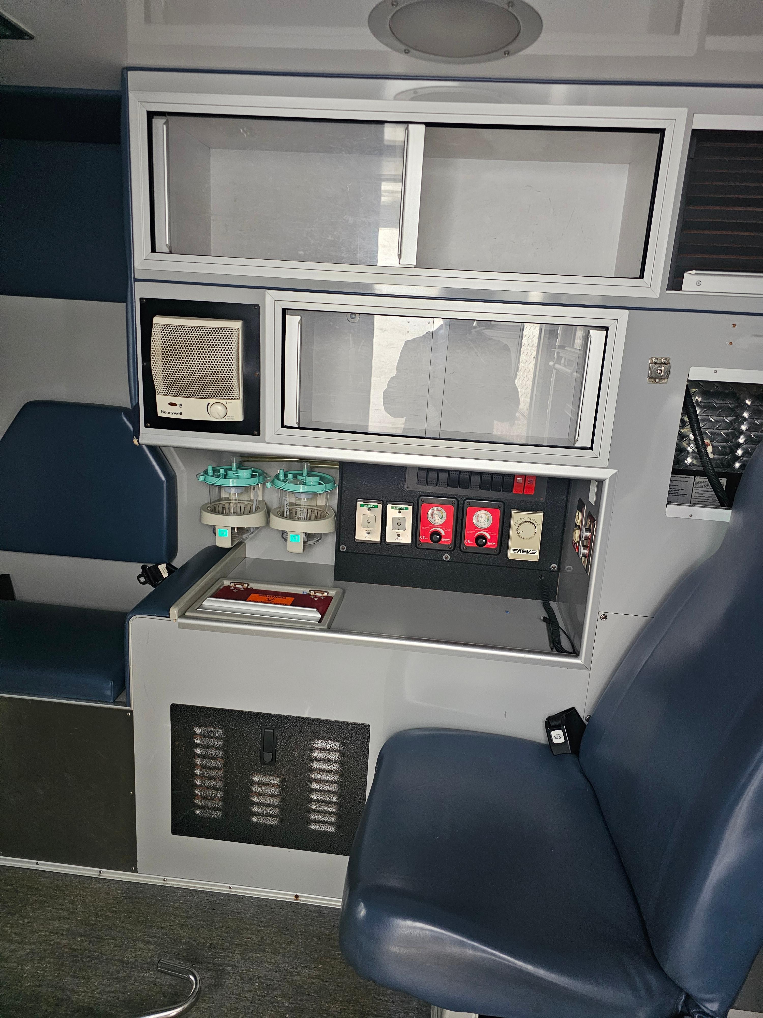 2009 Ford Type III - image 29