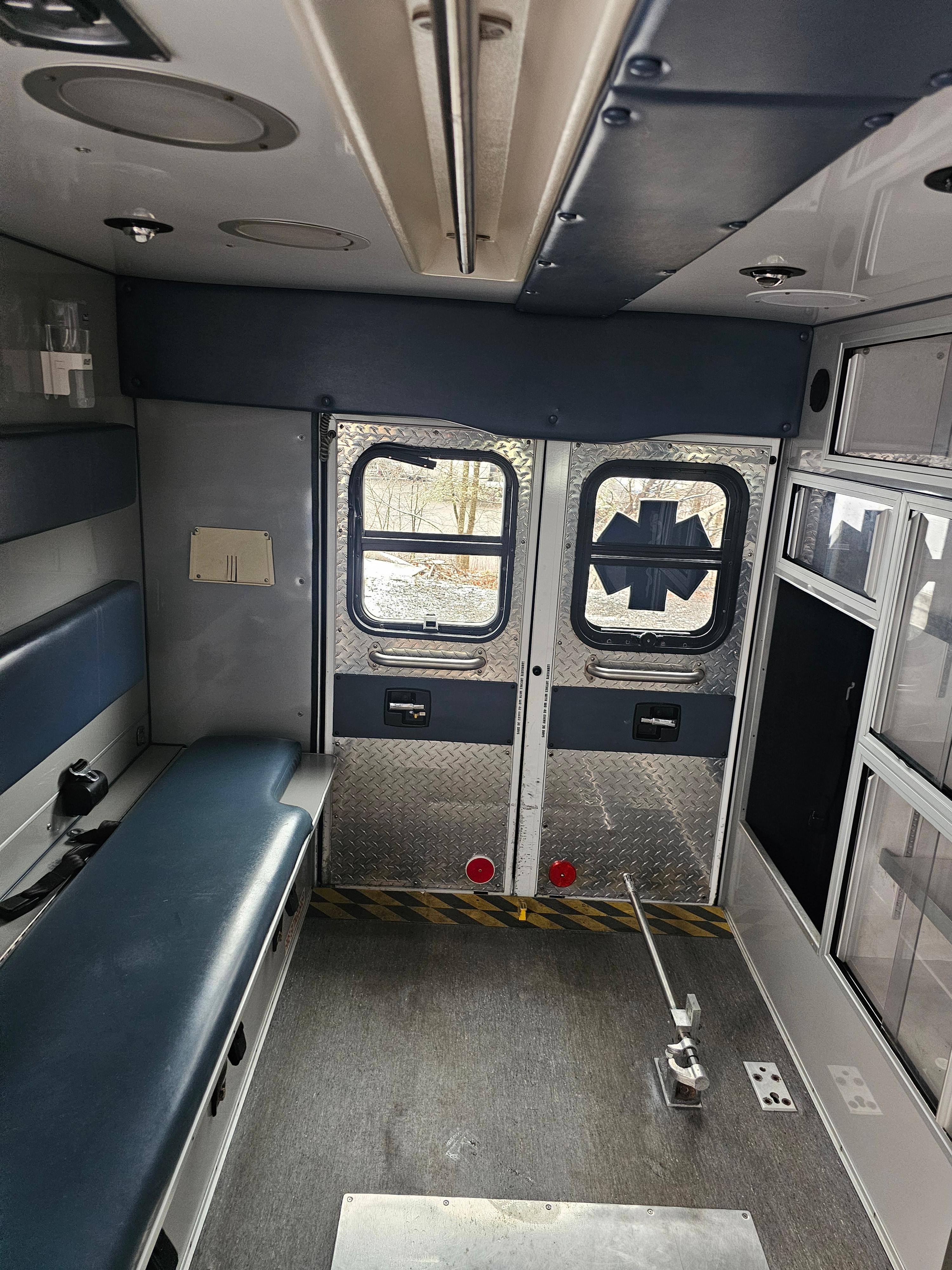2009 Ford Type III - image 30