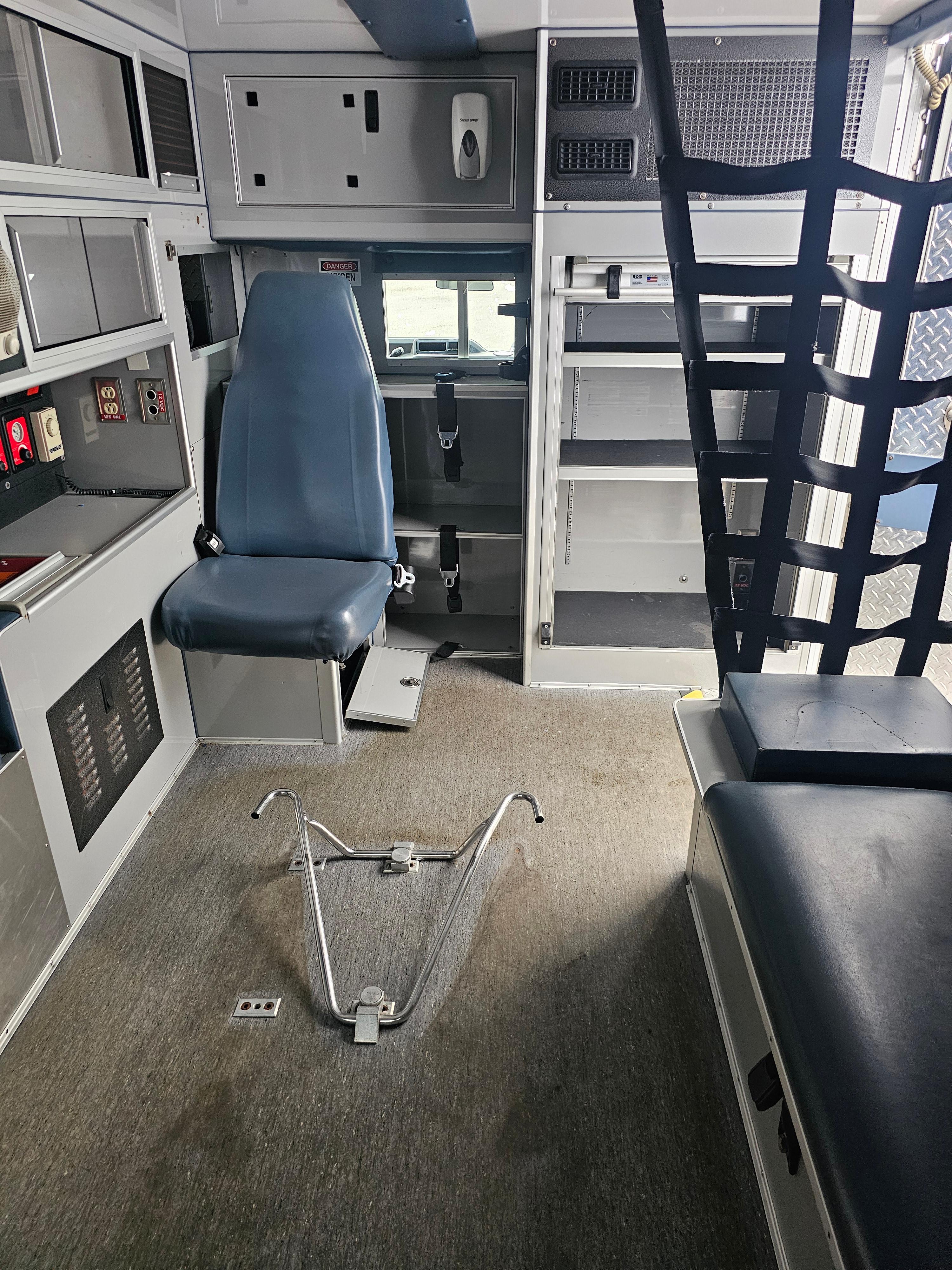 2009 Ford Type III - image 35