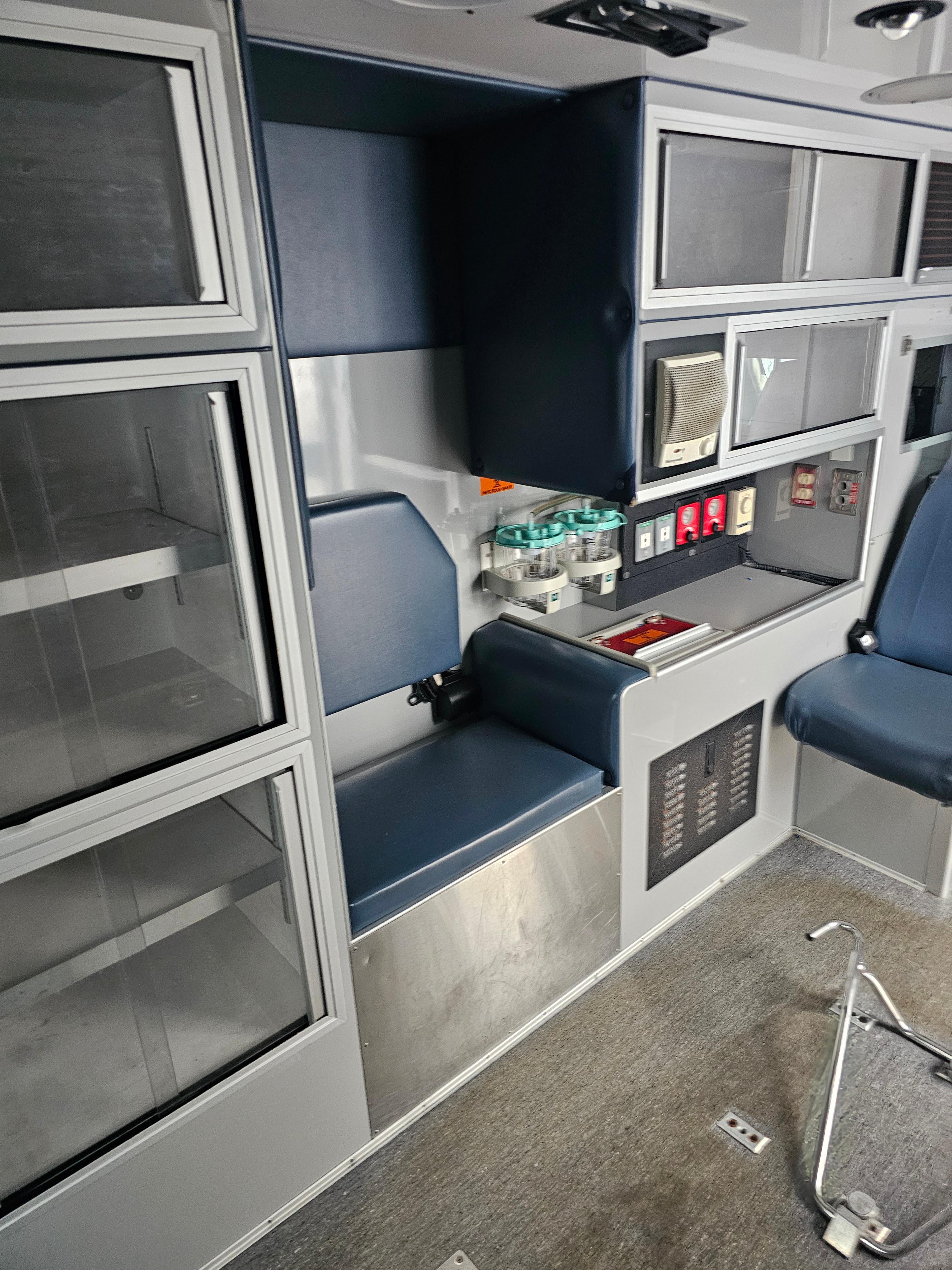 2009 Ford Type III - image 36