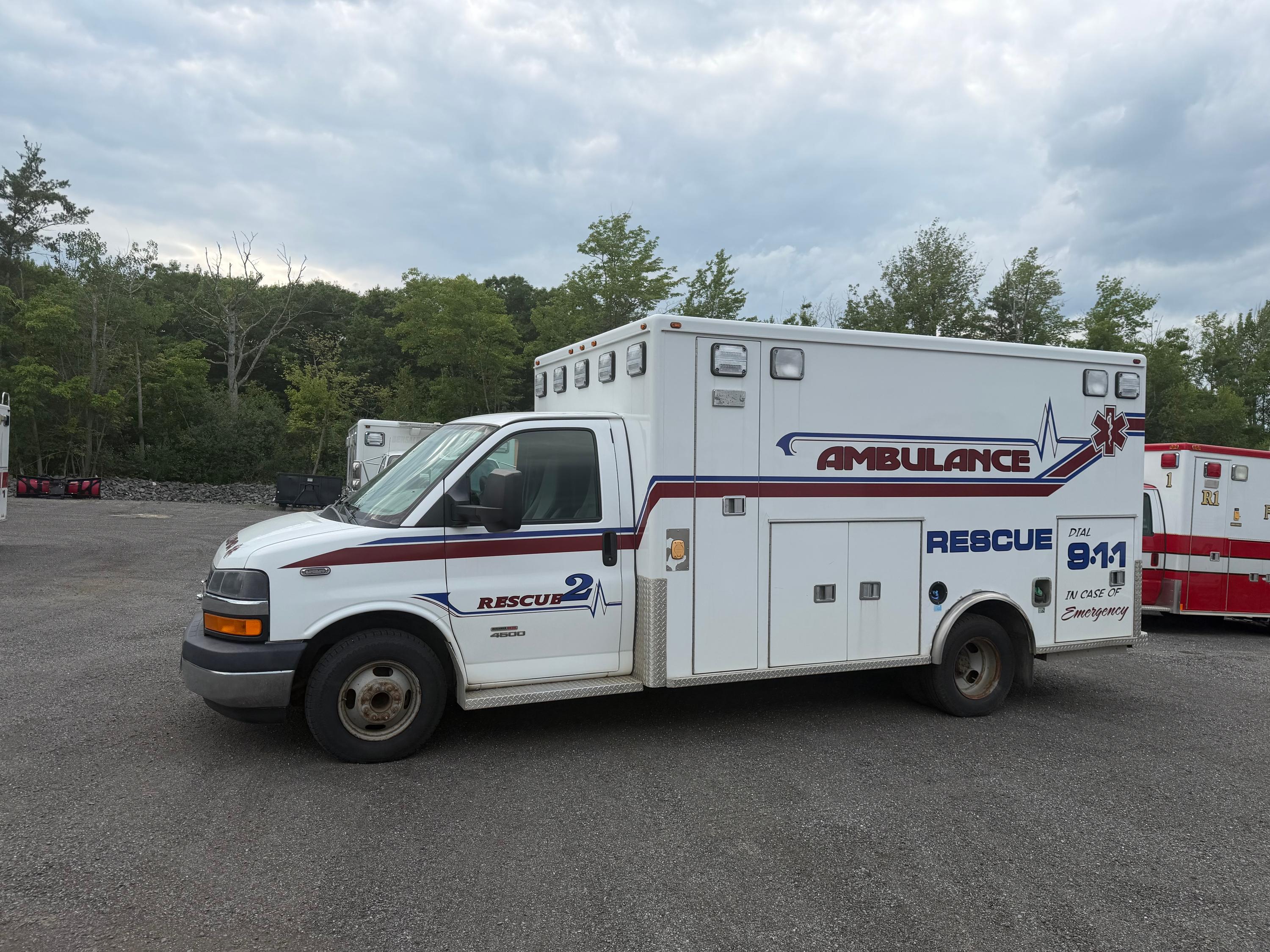 2015 Marque Chevrolet Type III Ambulance - image 1