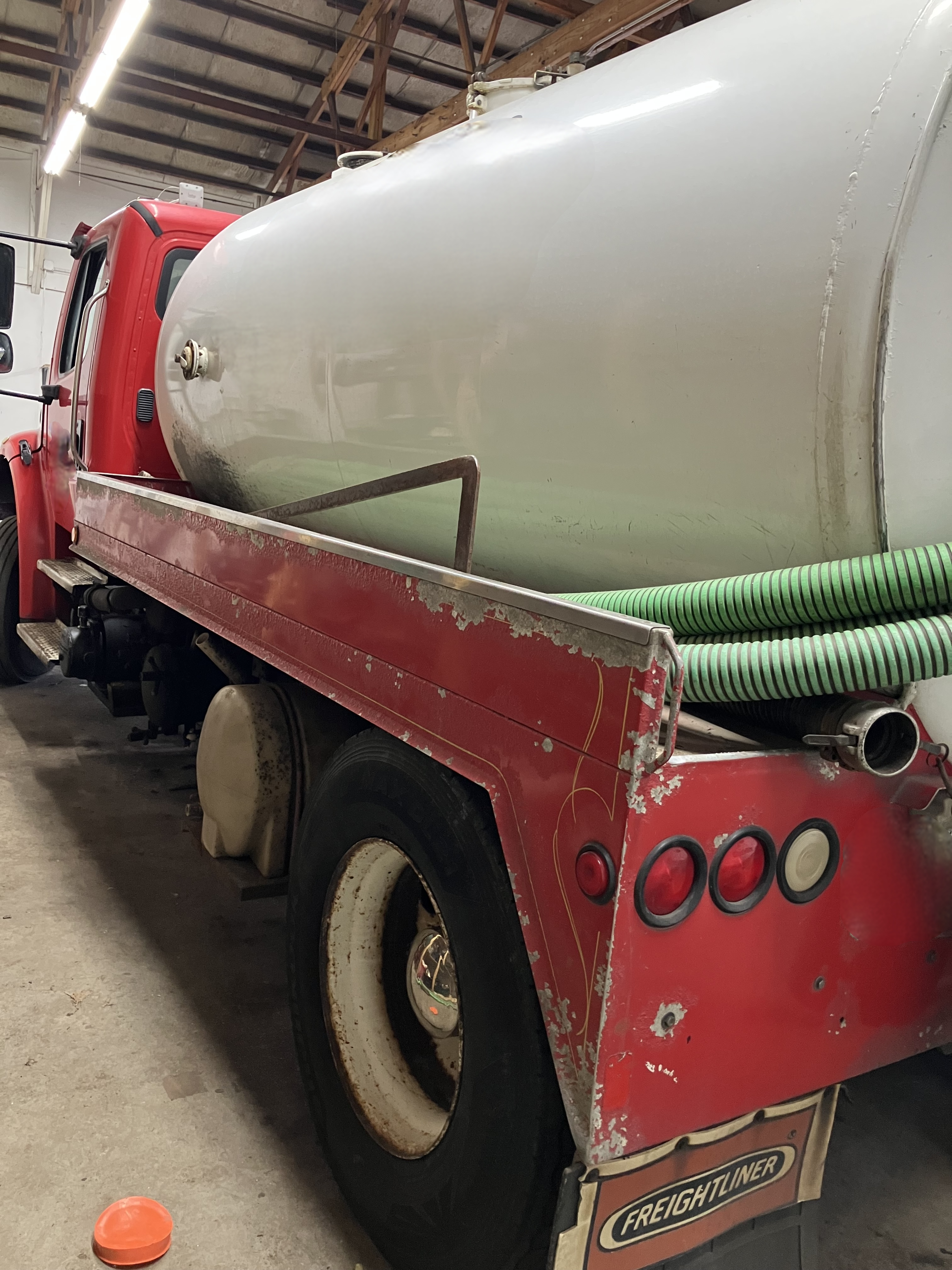 2008 Freightliner Advance Pump & Equipment Septic - image 7