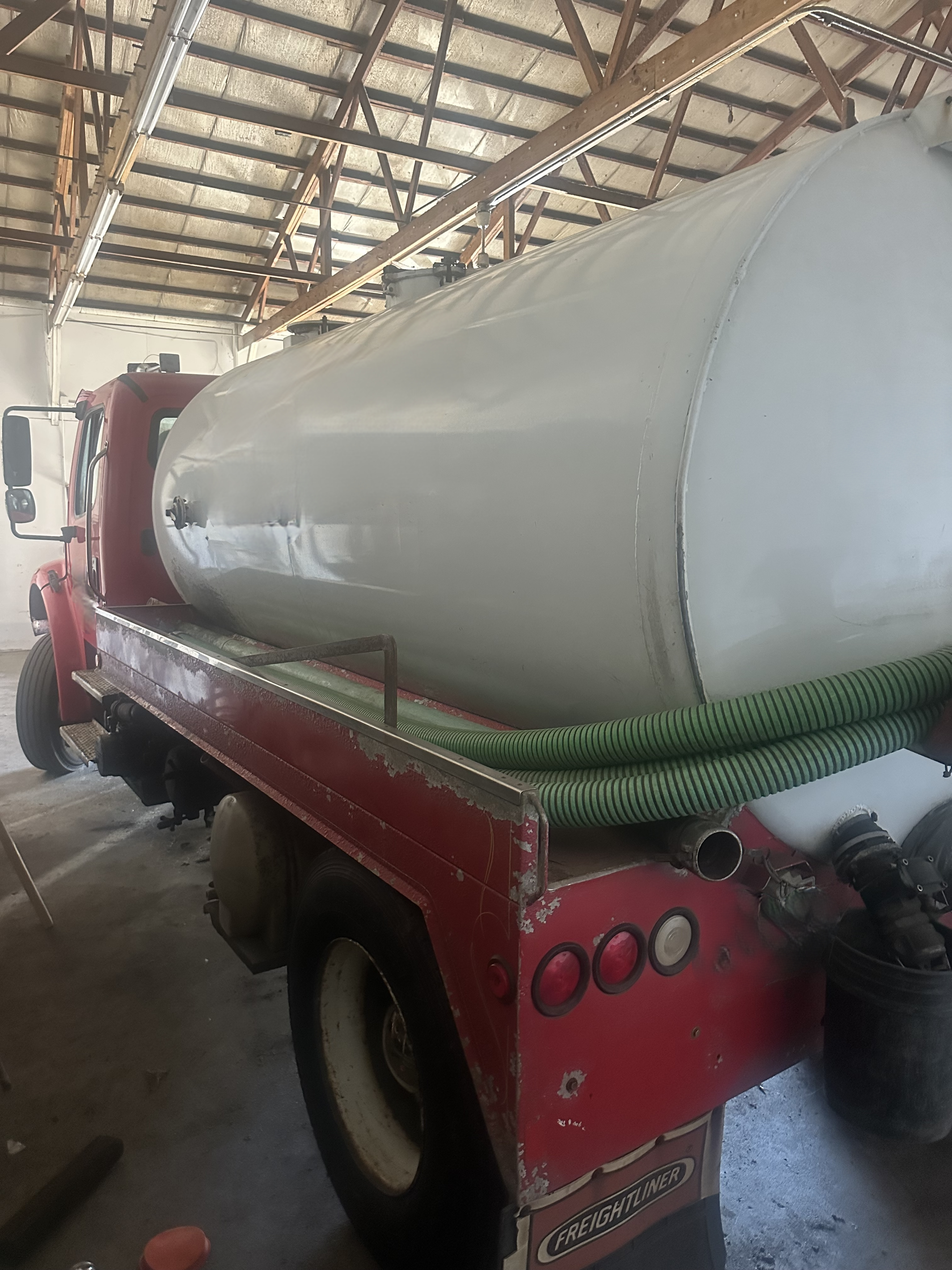 2008 Freightliner Advance Pump & Equipment Septic - image 8